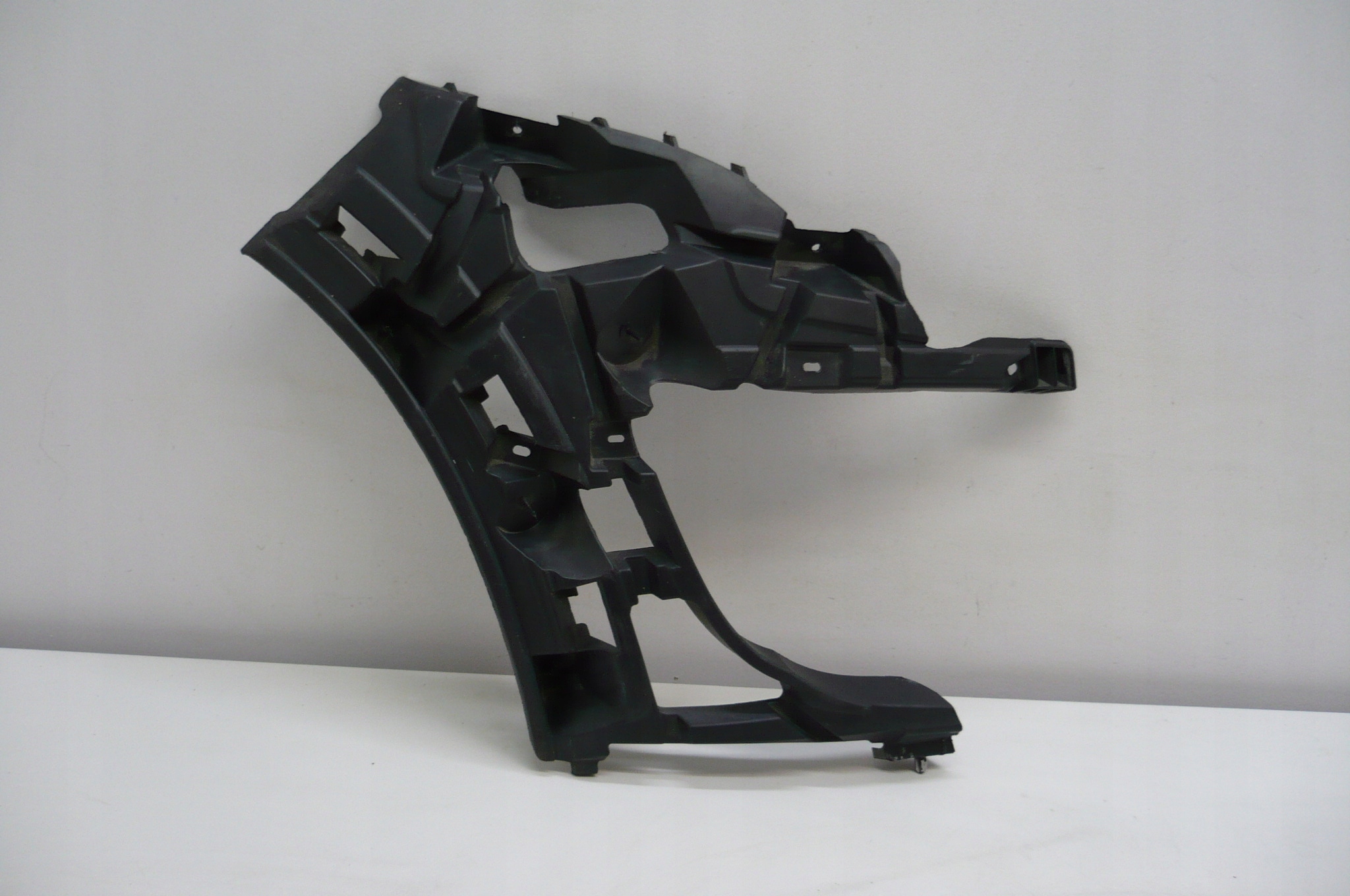 RENAULT MEGANE III 3 LIFT 13- support holder of a bumper right front