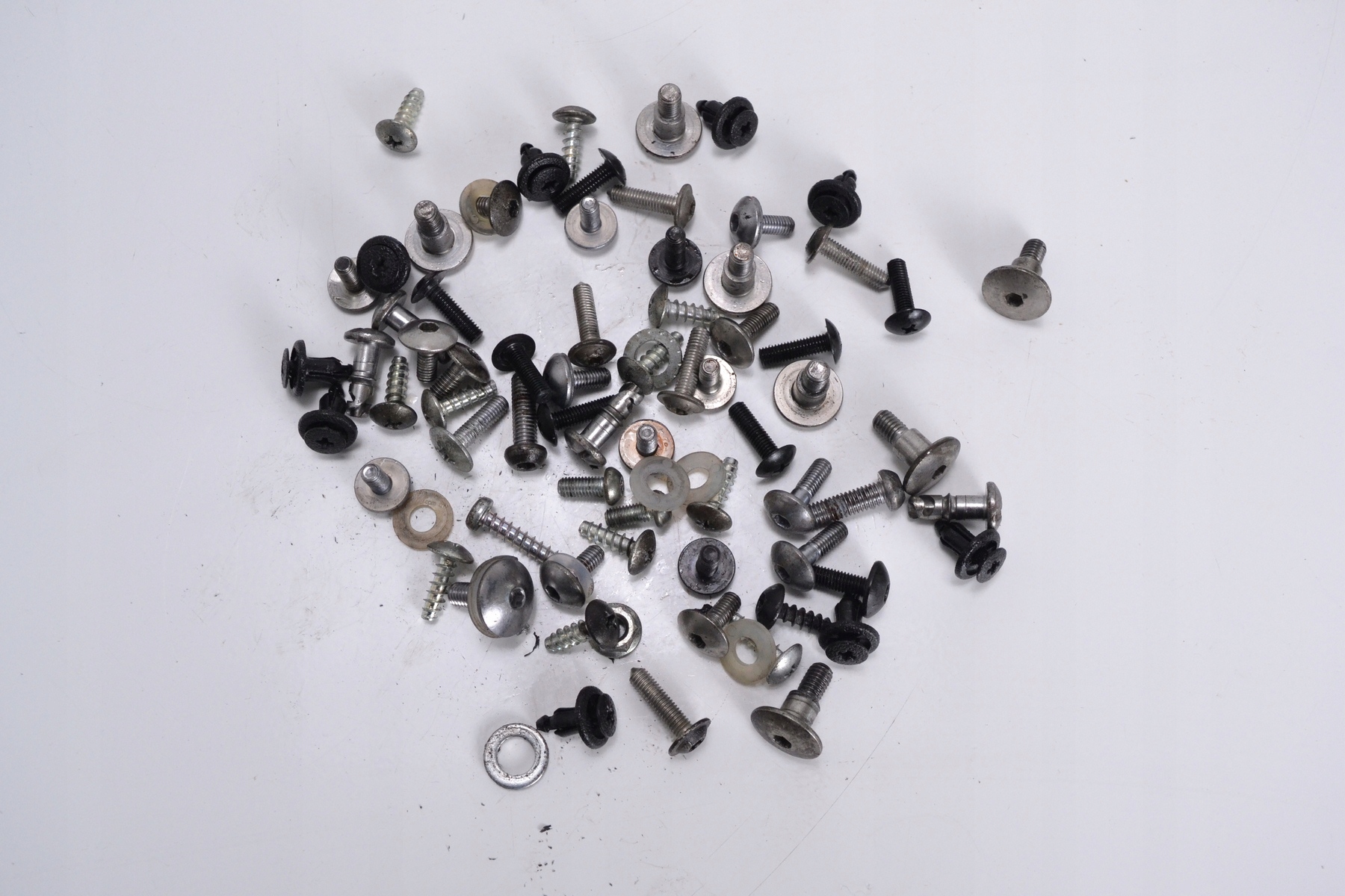 Śruby owiewek YAMAHA FJR 1300 06-12