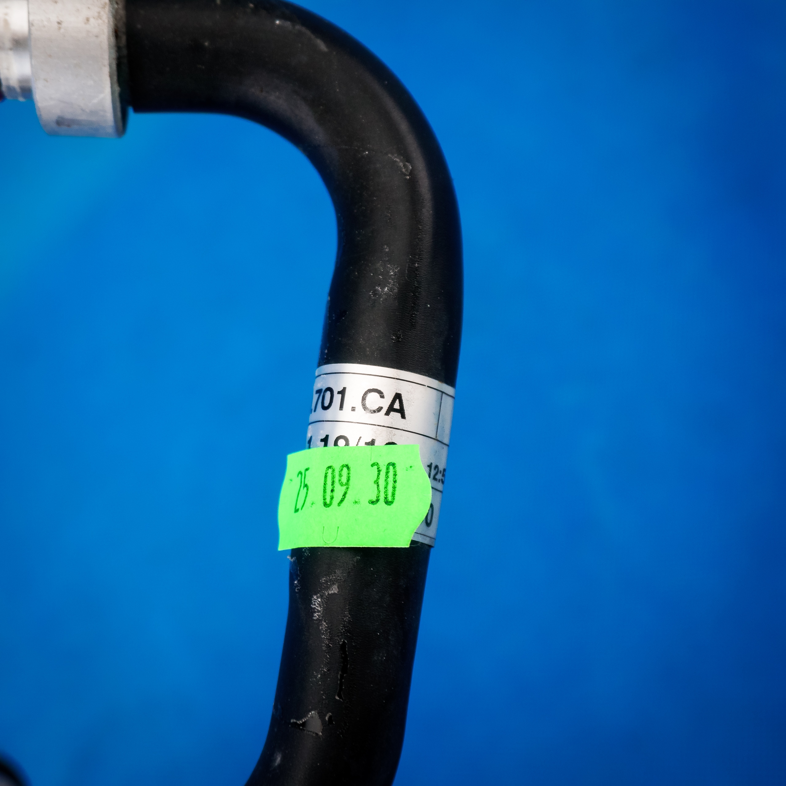 hadice vedení klimatizaci Audi A6 4G A7 4G8 4G0260701CA