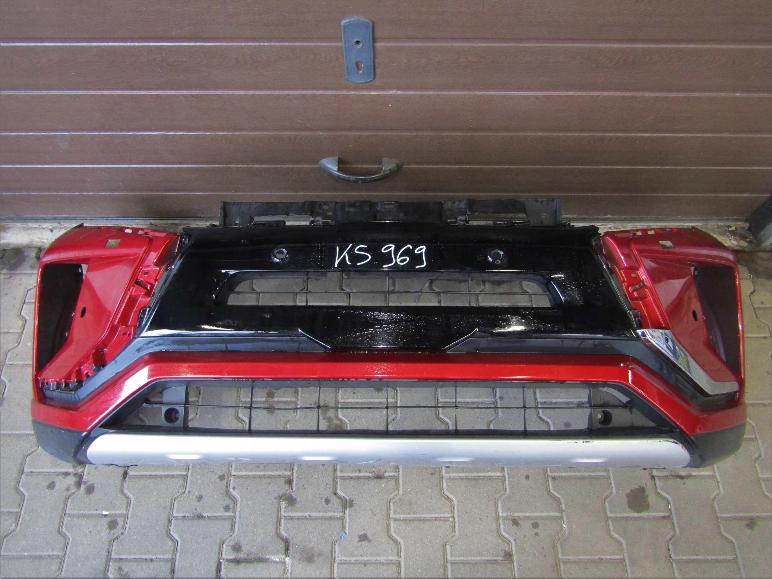 Накладка бампера mitsubishi eclipse cross. Накладка бампера mitsubishi eclipse cross. Митсубиси эклипс кросс обвес. Накладка бампера mitsubishi eclipse cross. Бампер передний mitsubishi eclipse cross 2018.