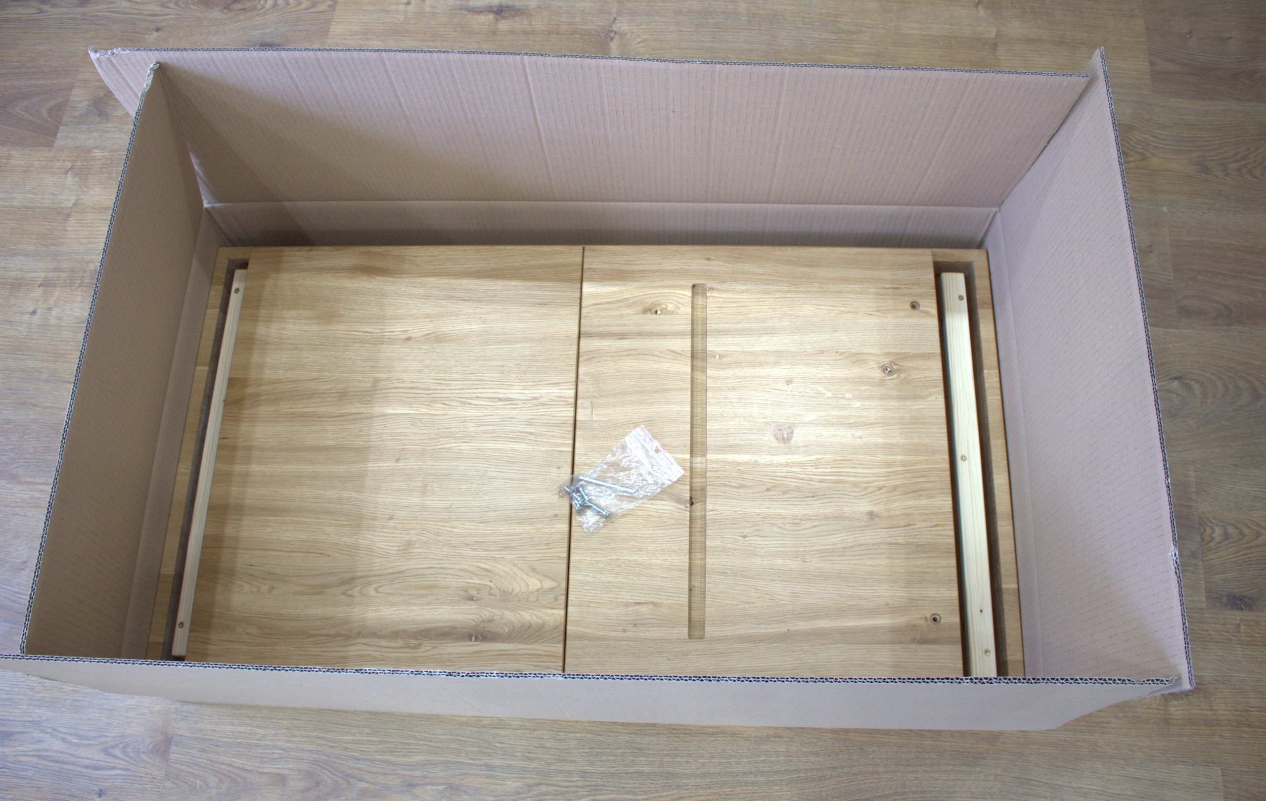 Stolik kawowy, loftowy stolik, lity dąb, solidny. Kolekcja OKTA Stolik1