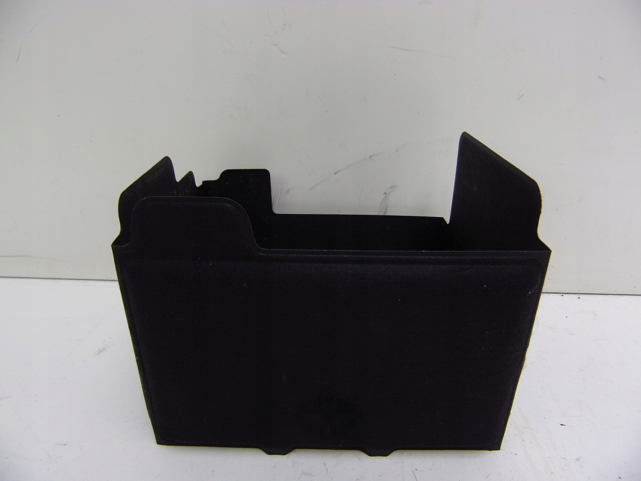 37112-A7000 - KIA RIO IV 1.2 17-КРЫШКА КОРПУСА АККУМУЛЯТОРА