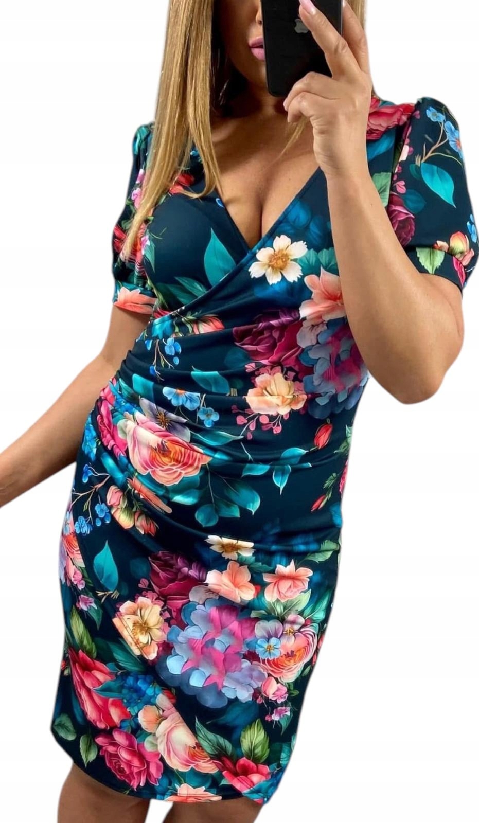 V741 Elegantní Šaty K7 vel. 42 (XL)
