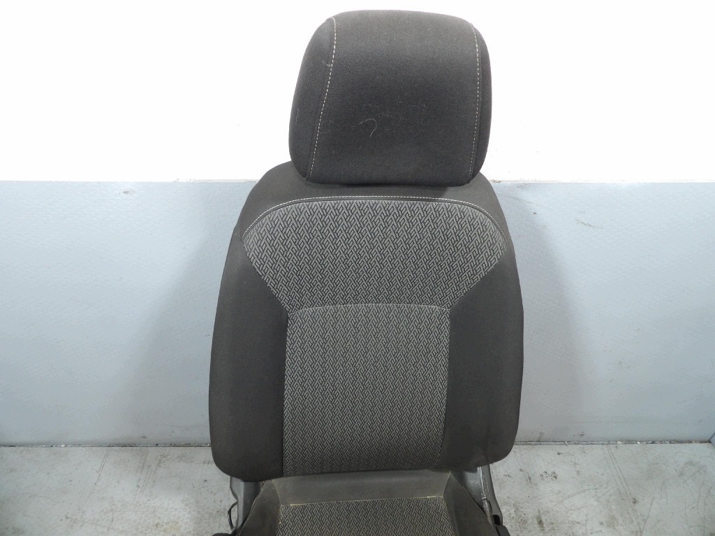 seat driver´s front left OPEL INSIGNIA B