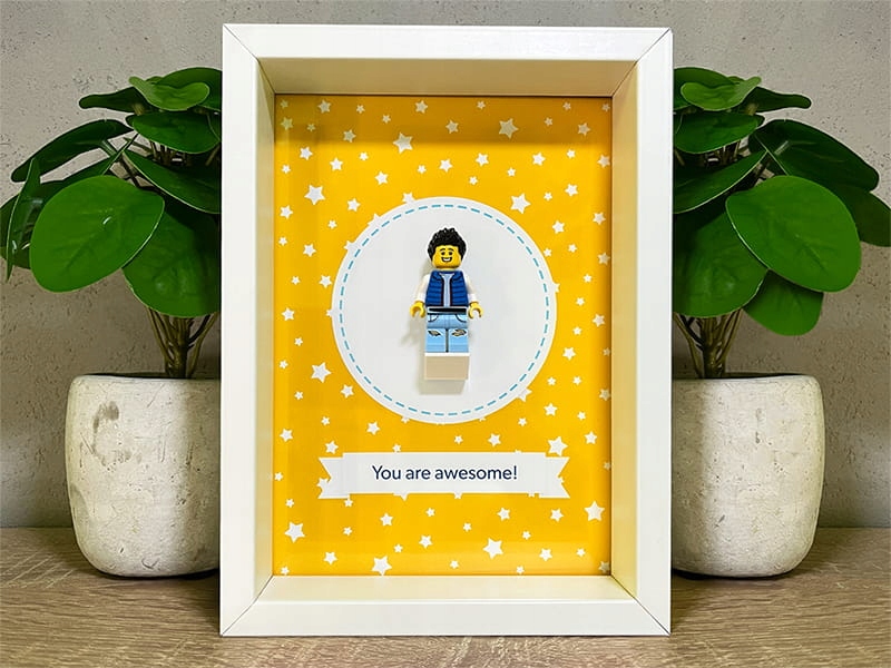 

Personalizowana figurka ludzik Lego w ramce