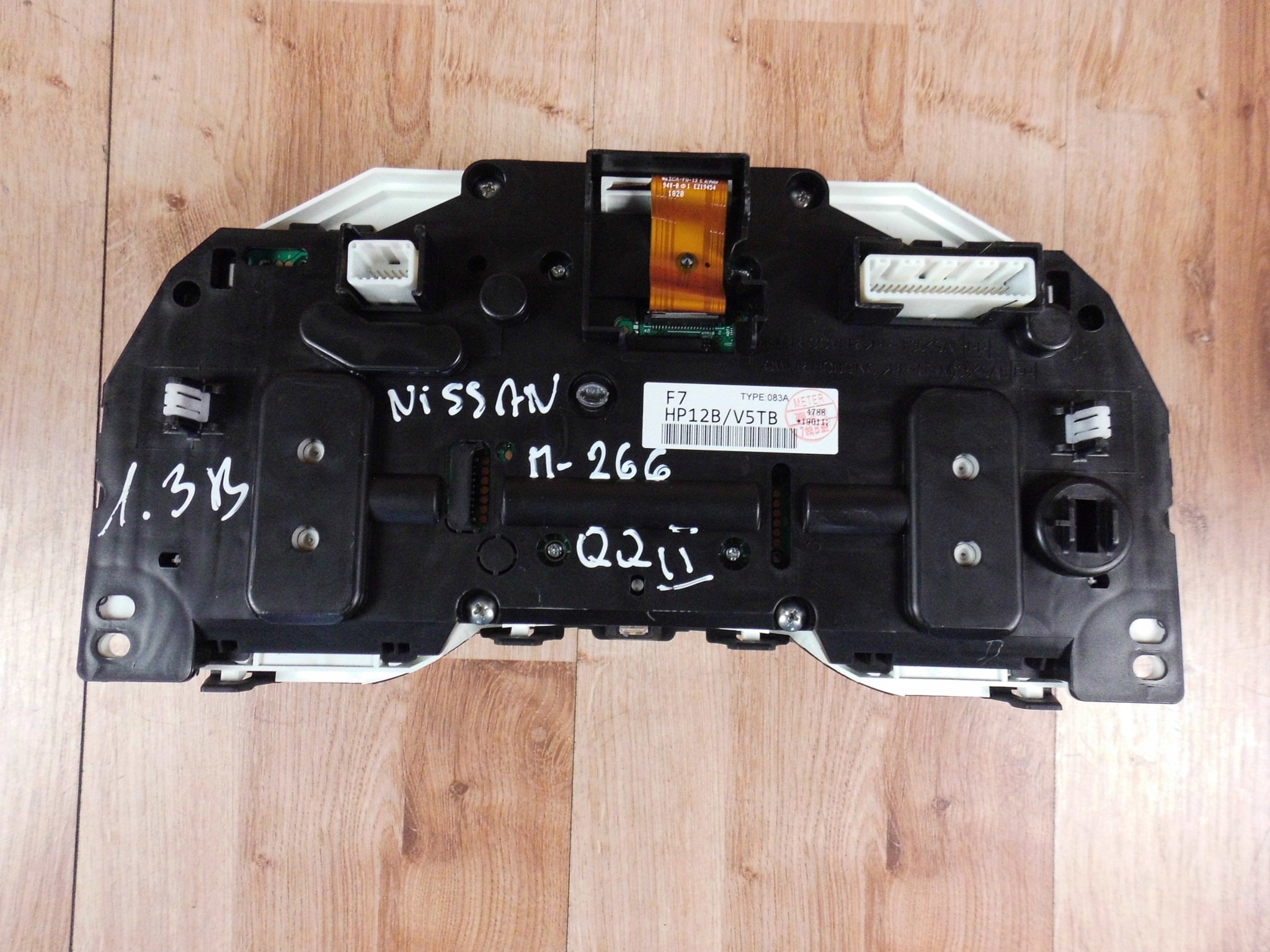 Nissan Qashqai II J11 1.3 DIG-T 2019 dials HP12B