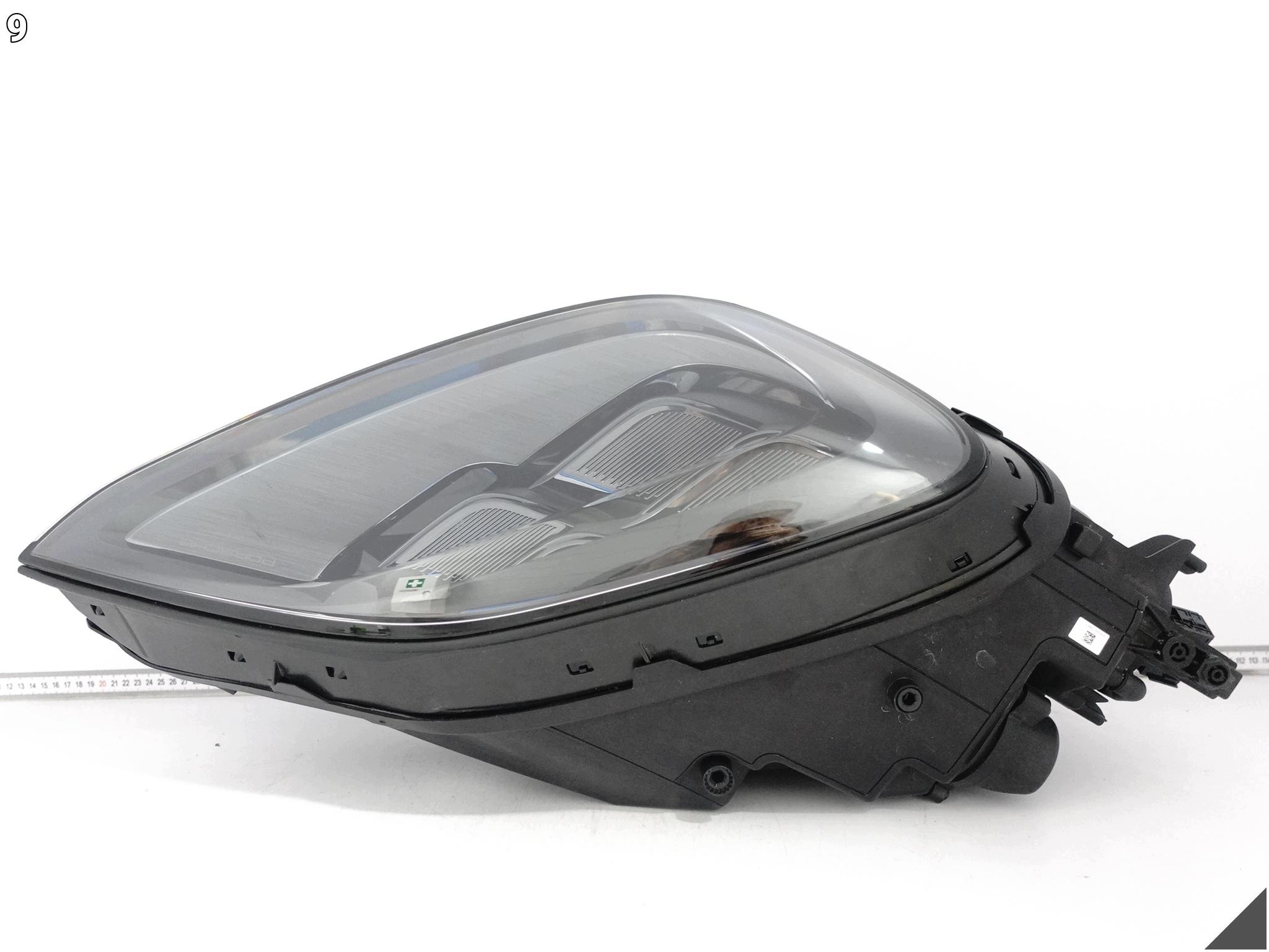 PORSCHE CAYENNE III 3 E3 9Y0 LIFT 23- light FULL LED right front EUROPA