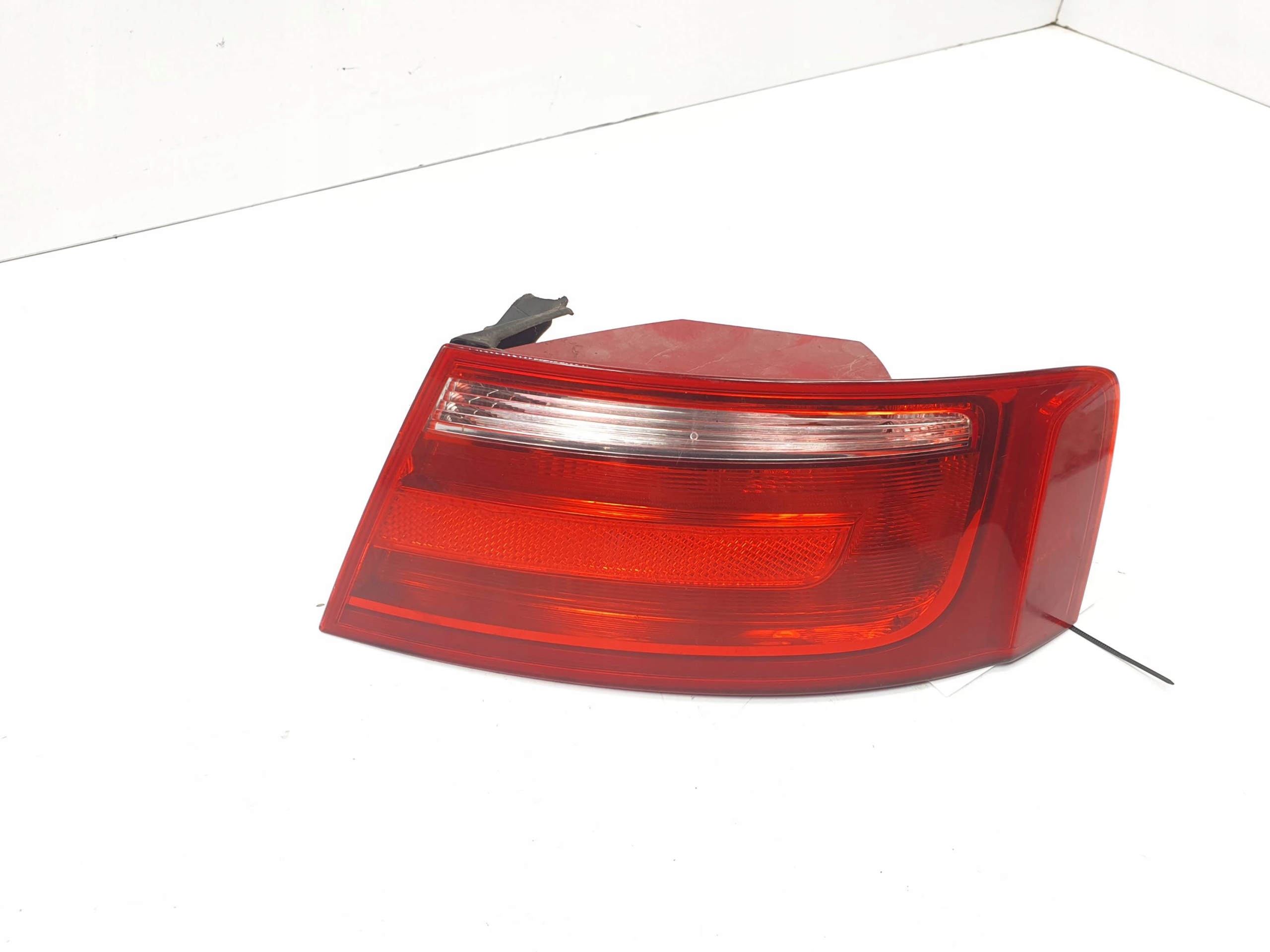 light right rear part 8T0945096 AUDI A5