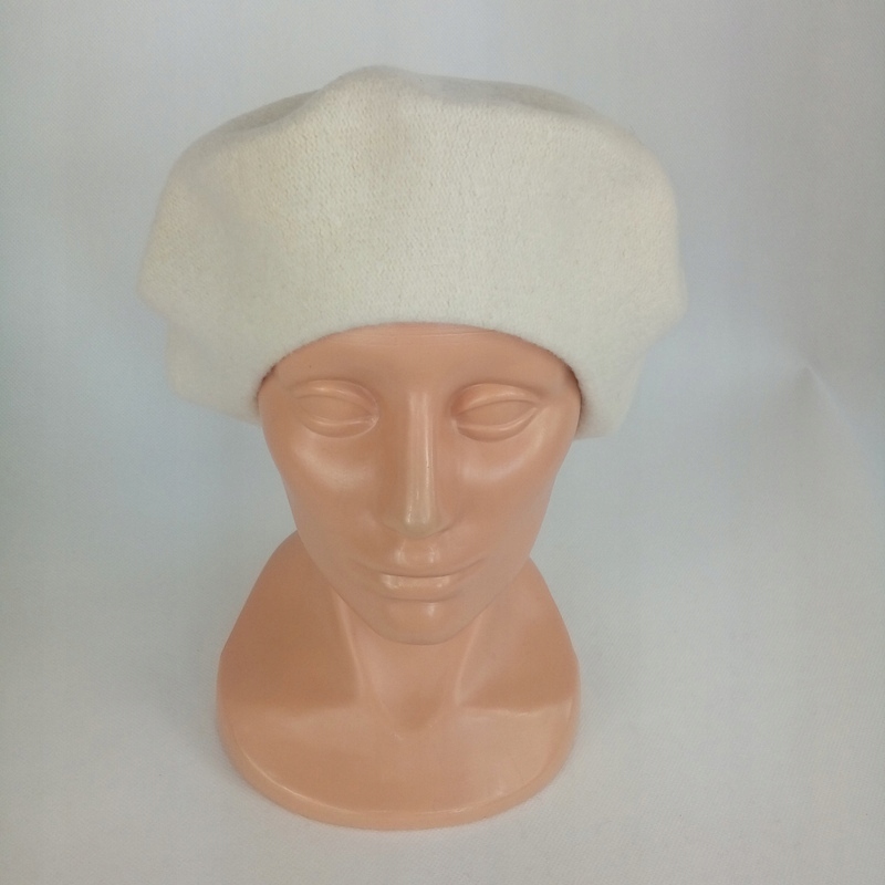 290 BERET FEZKO KREMOWY rozm. 11" Rozmiar uniwersalny