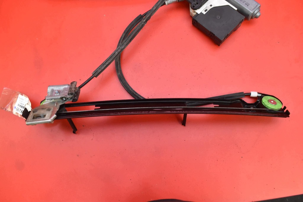 window regulator left front EU 5P0837401H SEAT ALTEA 1 and 04-09