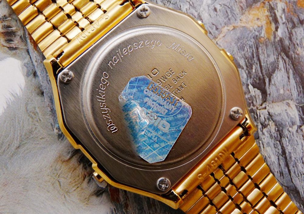 Vintage Casio karóra A171WEG retro + GRAVÍROZÁS Funkciók megvilágított stopper