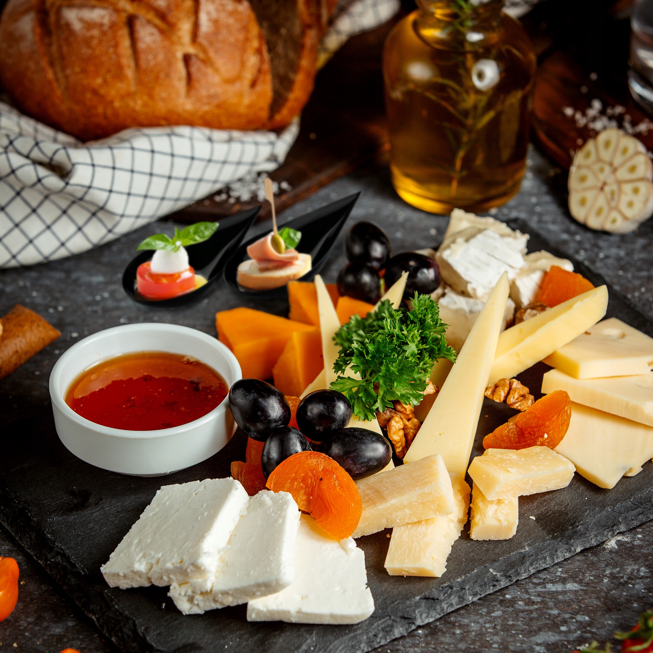 ŁYŻECZKI PLASTIKOWE FINGERFOOD OZDOBNE PLASTIKOWE DO DESERÓW 100 sztuk Rodzaj pojemniki