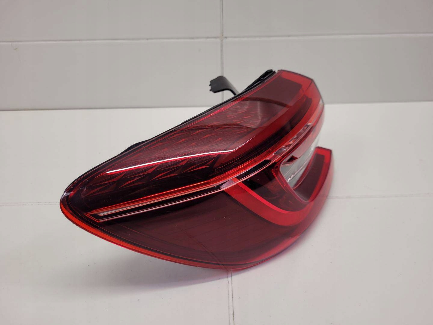 light rear left side Renault Clio 5 2021 265551550R