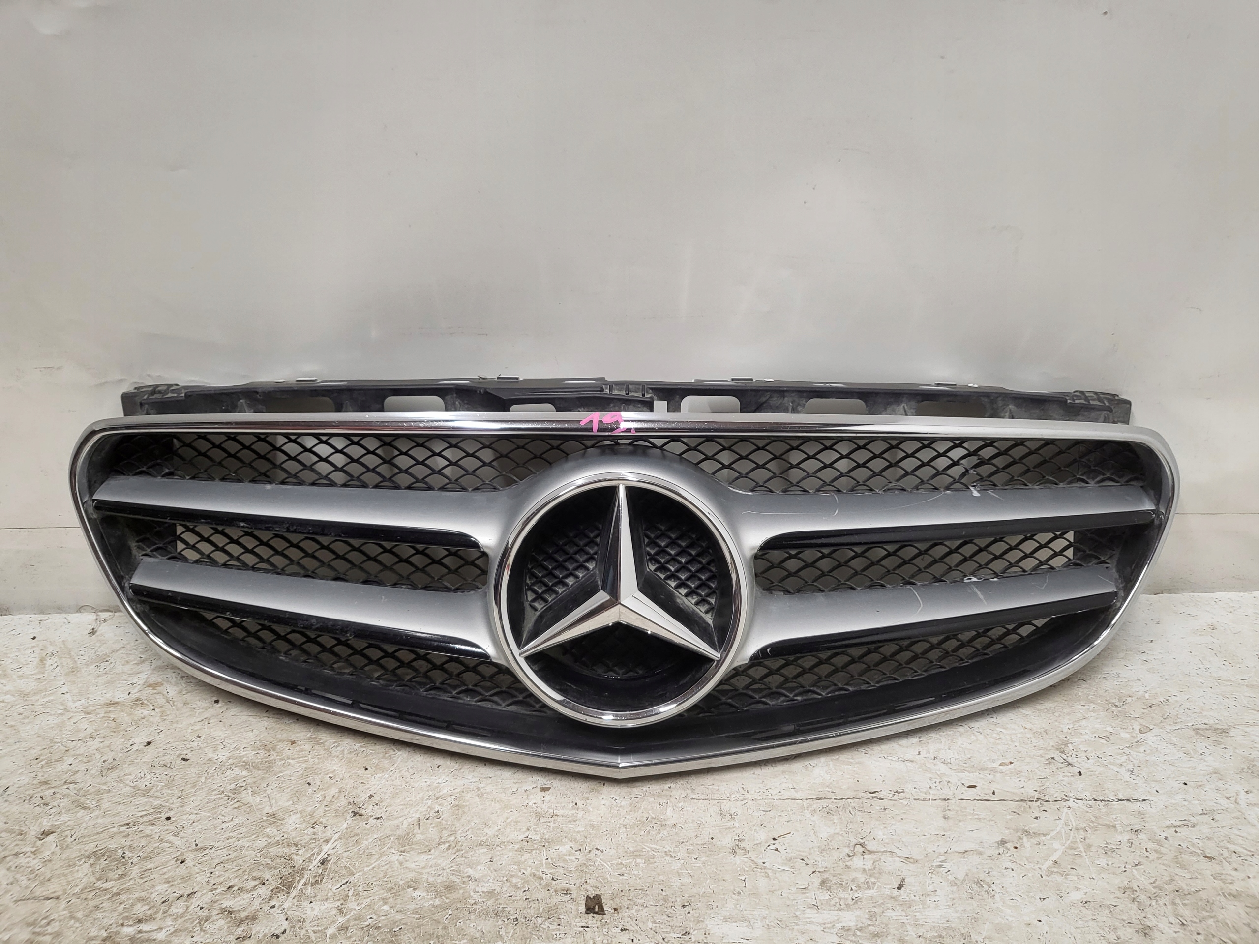MERCEDES E KLASA W212 LIFT AMG GRILL ATRAPA AVANT A2128850822