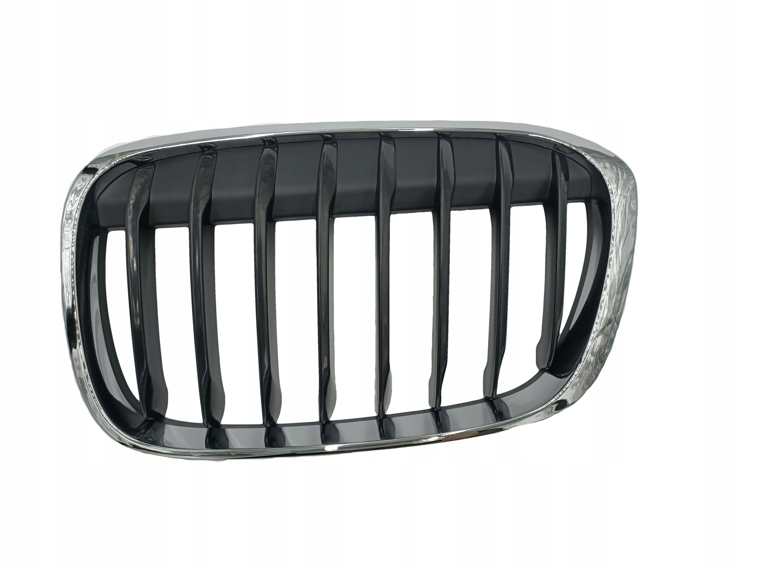 51117383363 - Решетка почка хром BMW X1 F48 SPORT LINE л