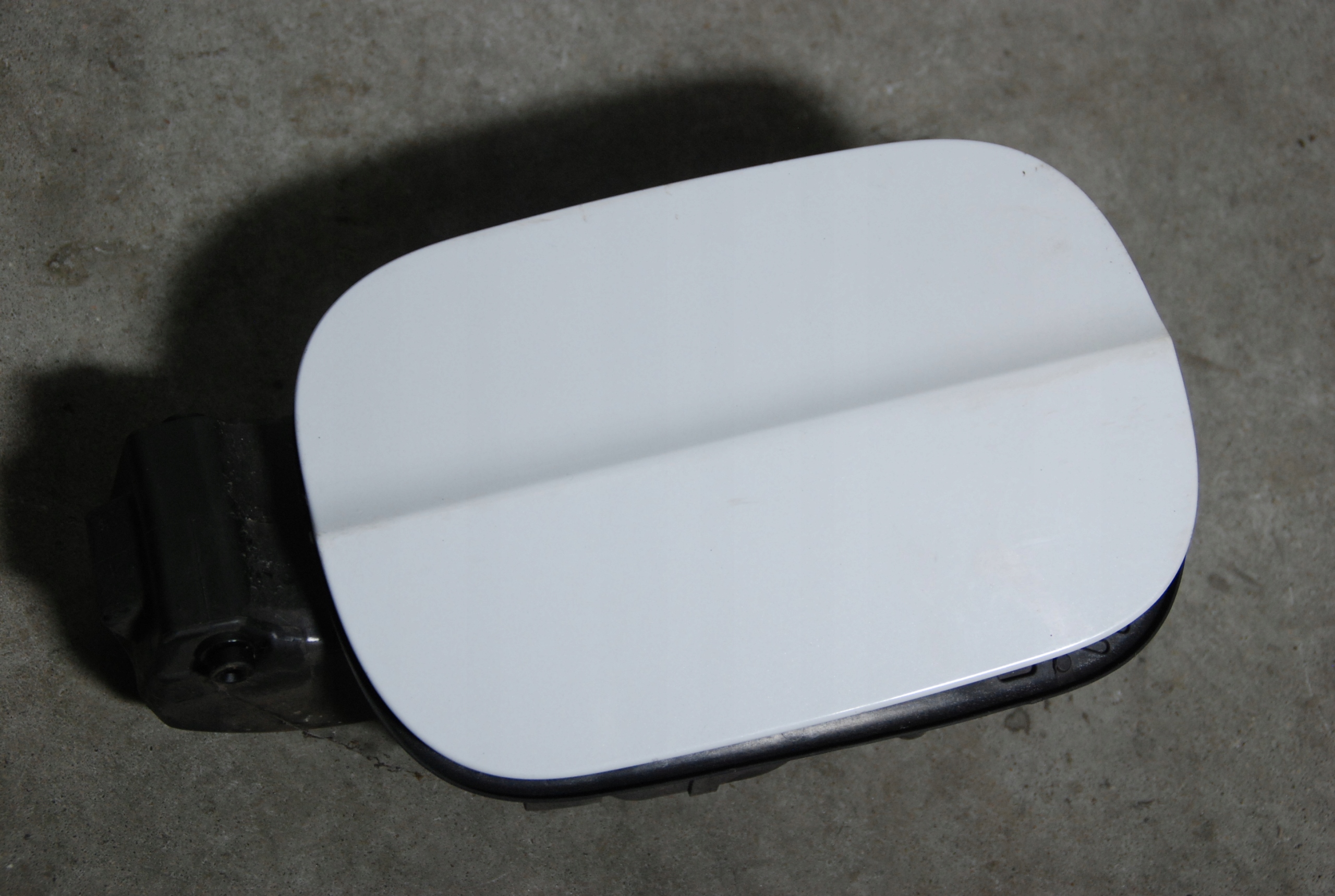 ШКОДА SUPERB III ЛЮЧОК ПАЛИВА Ls9r7r