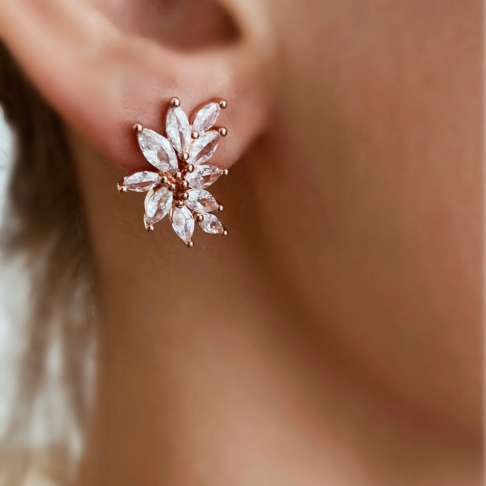 Kolczyki Ślubne Z Kryształkami Rose Gold