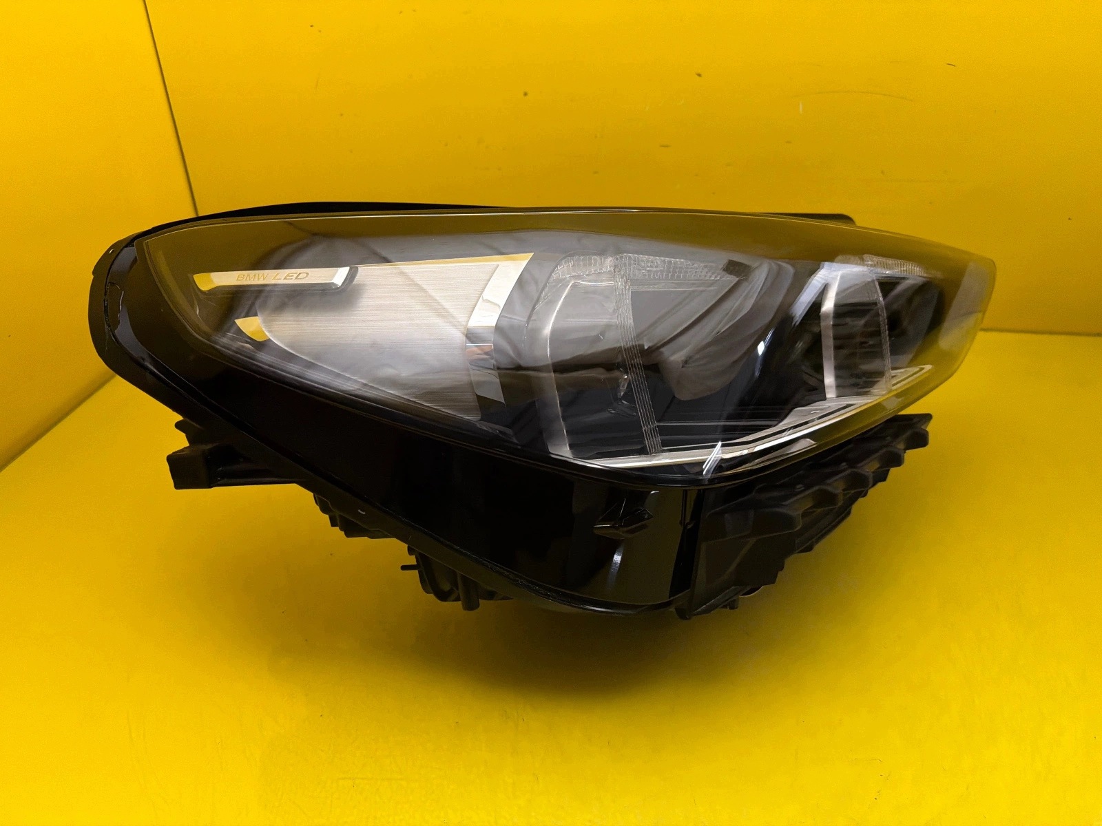 light right BMW X1 U11 2022- Full Led 5A5BD48-02
