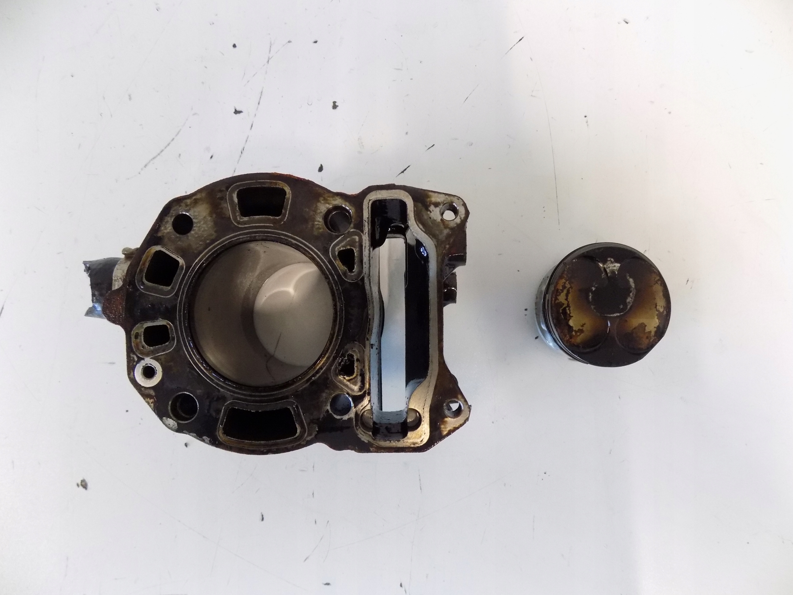 PIAGGIO x10 125 циліндр + поршень M1