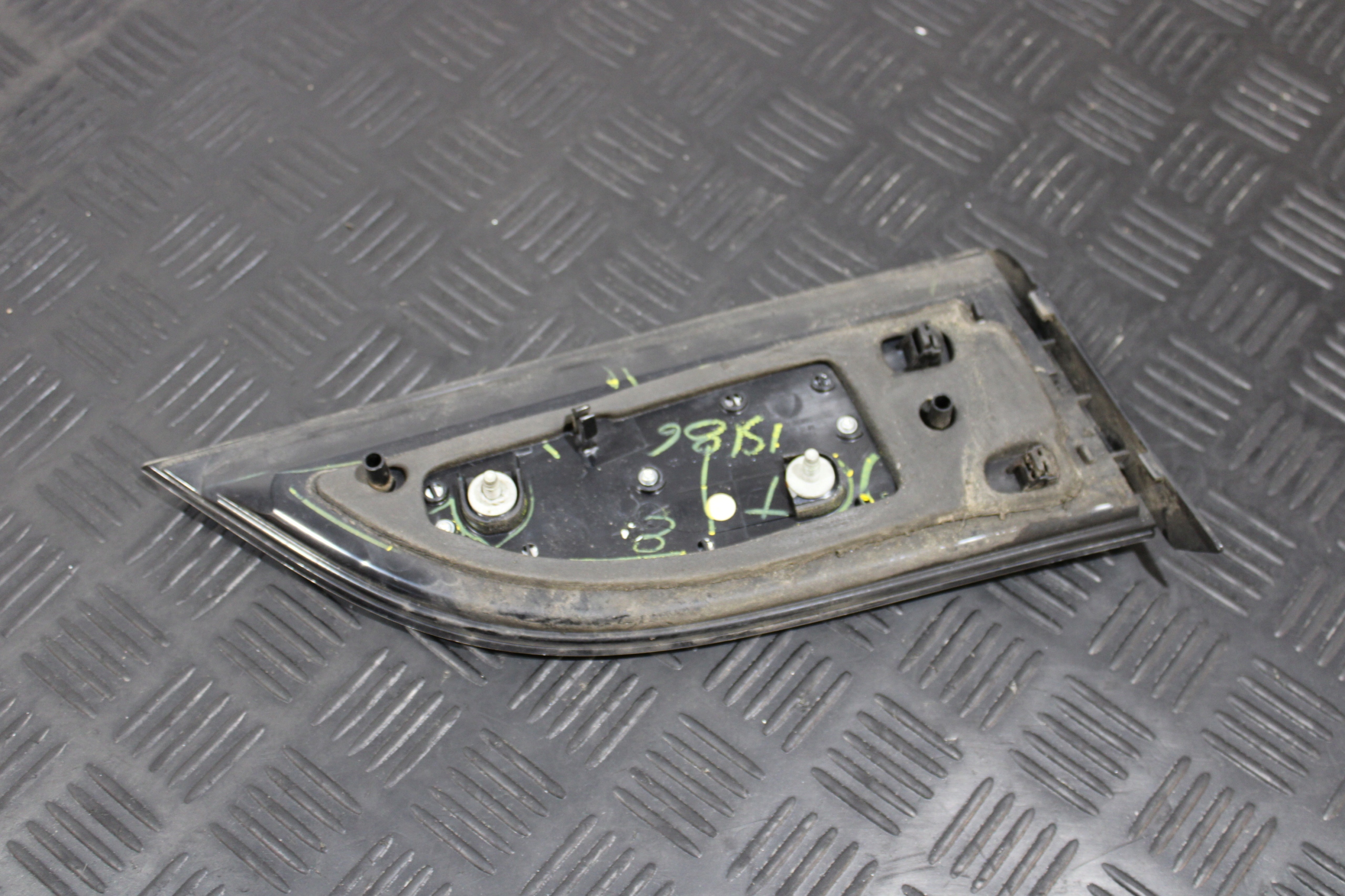 light right rear part right rear bonnet 22900157 OPEL AMPERA 1,4 BENZ