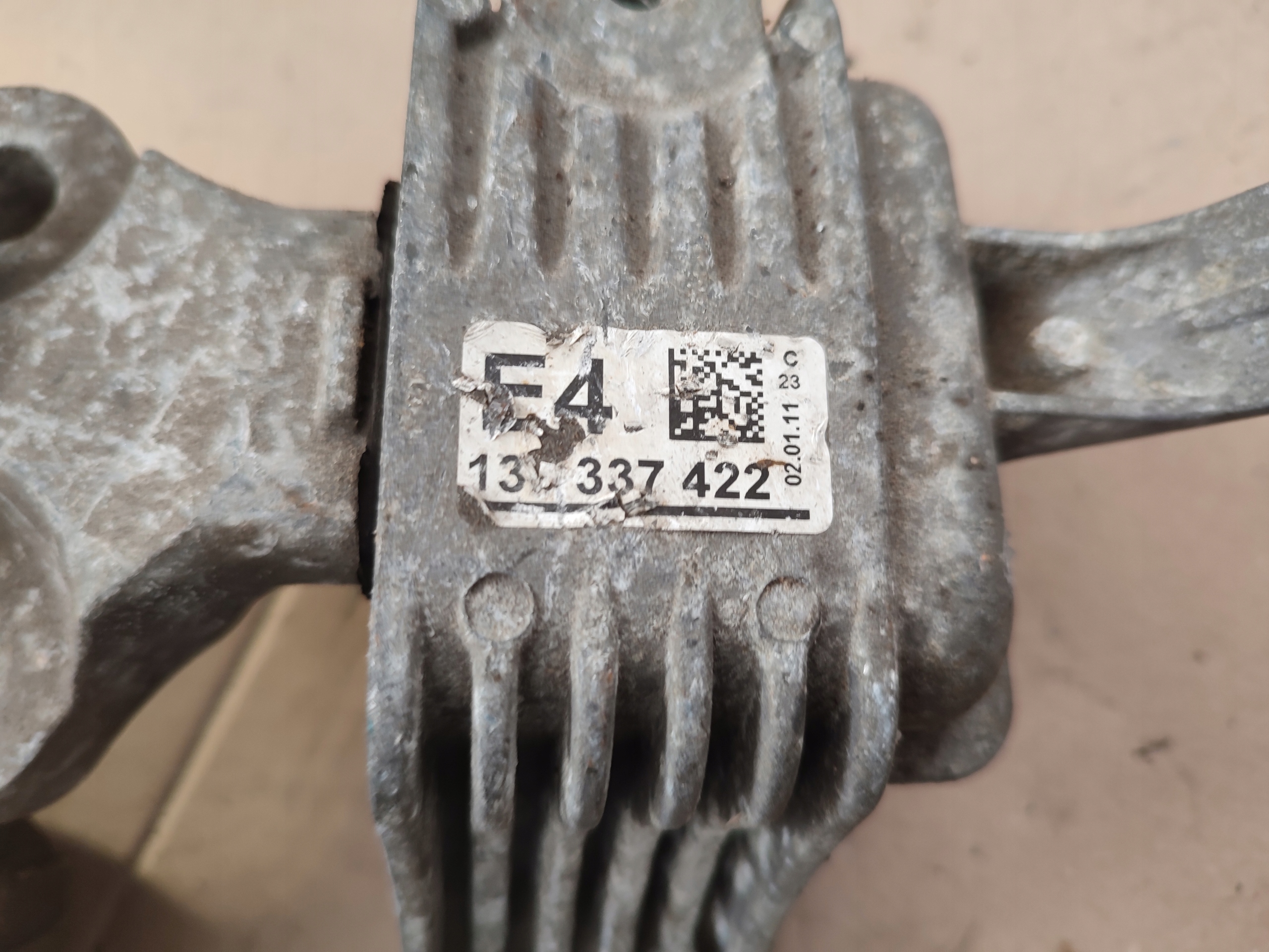 holder engine mount OPEL ASTRA J 1.4 13337422