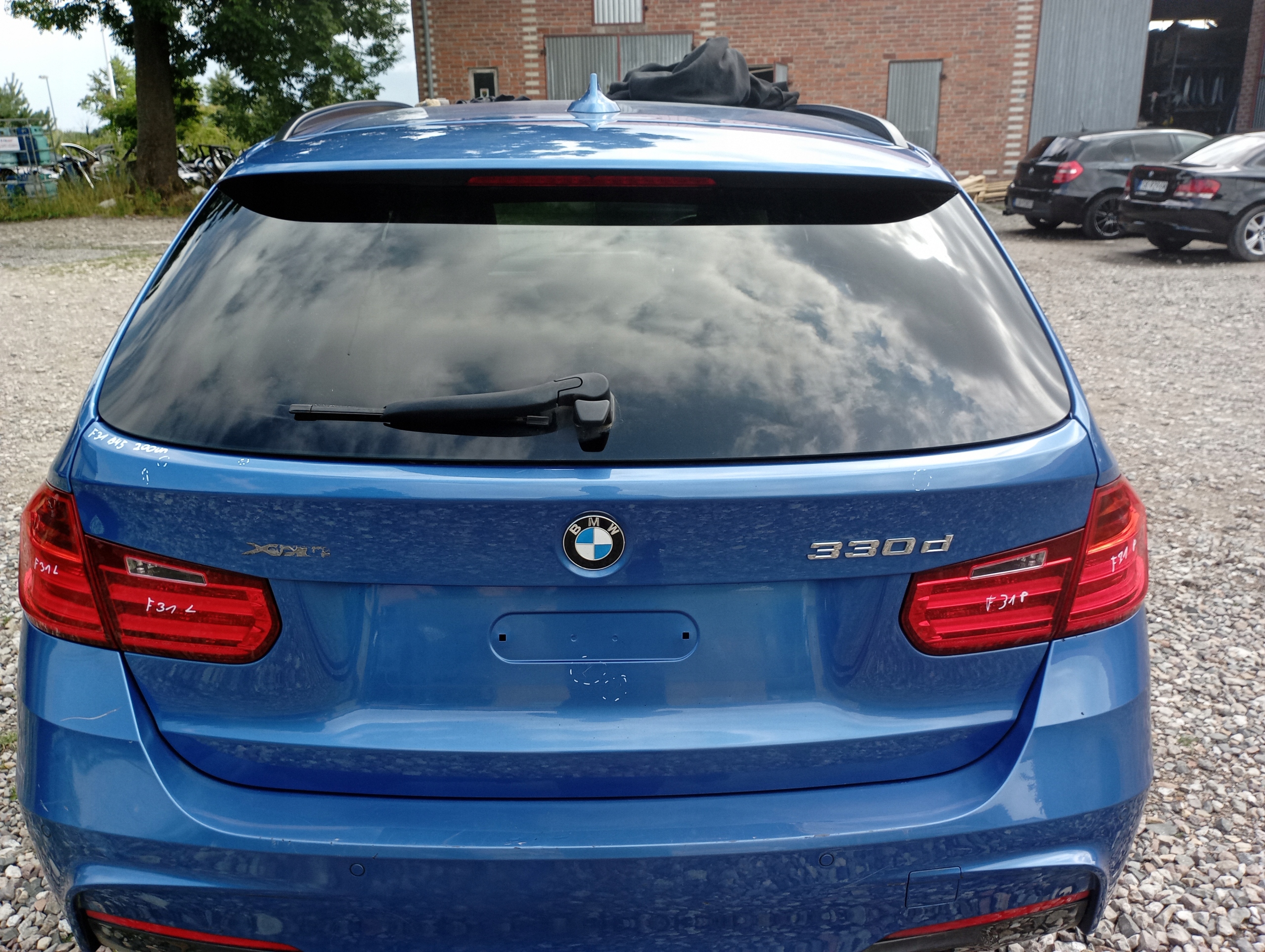 КРИШКА БАГАЖНИКА BMW F31 B45 ESTORILBLAU