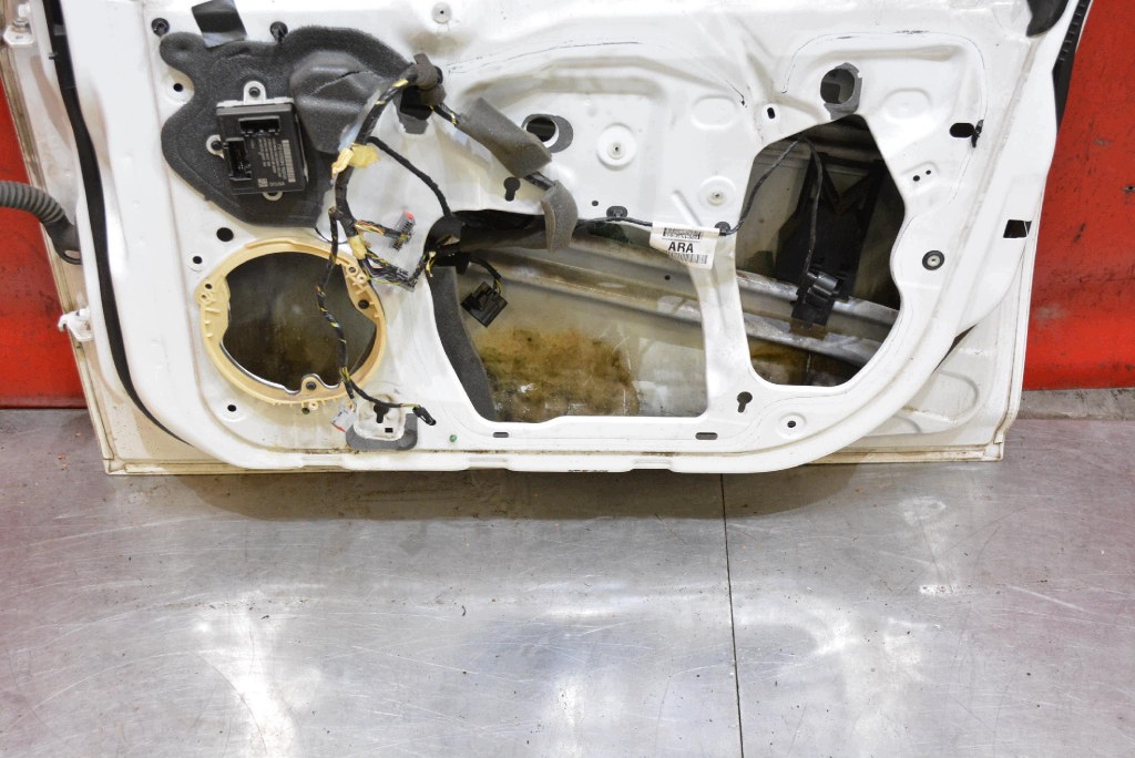 door right front front BIALE FORD FOCUS MK3 5D HB 11-15