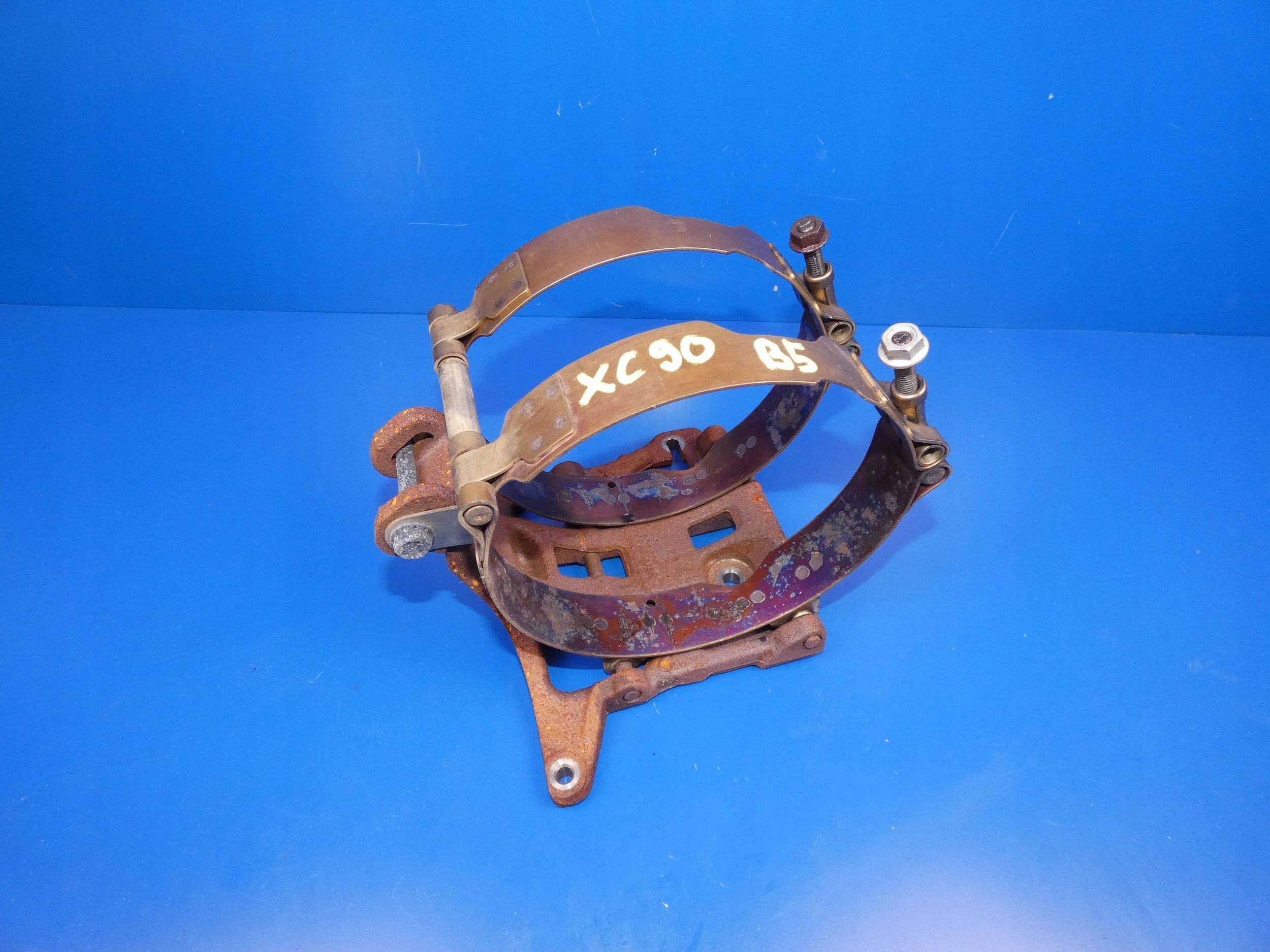 VOLVO XC90 II Support plaque Support UCHYT KATALIZATORA DPF TLUMIKA