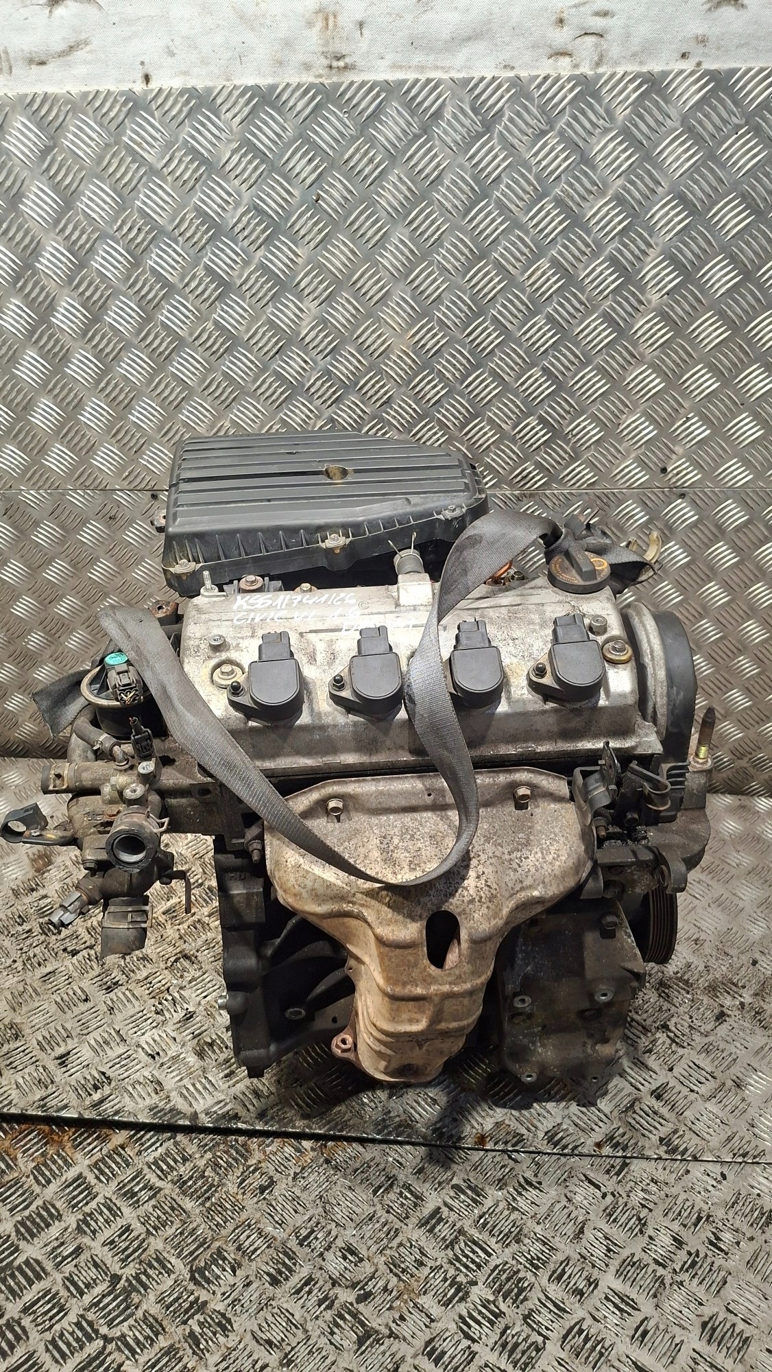 engine pillar HONDA CIVIC VII 1.6 D16V1
