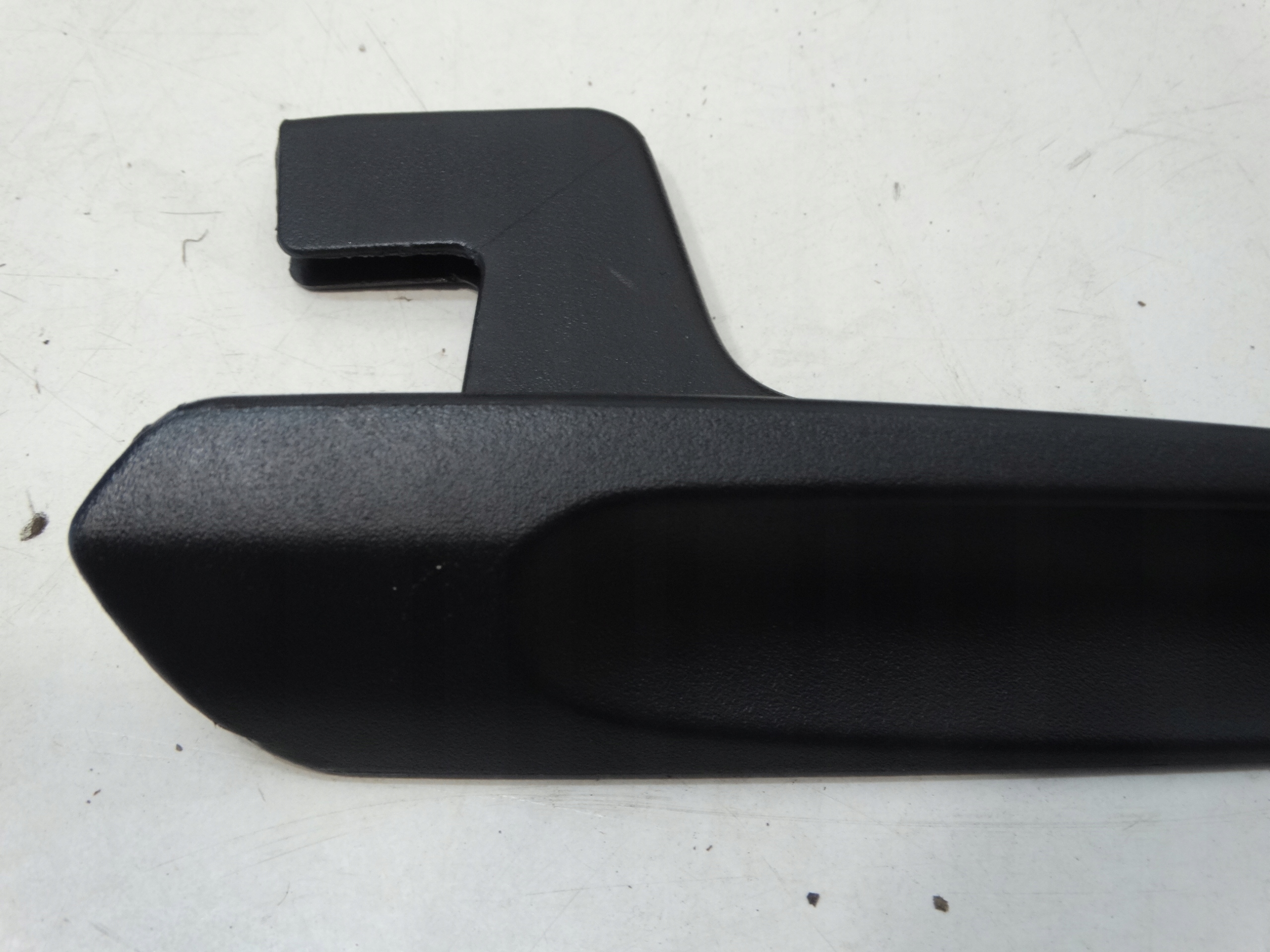 handle bracket seat left front SEAT ATECA 20R.- 5NA882251