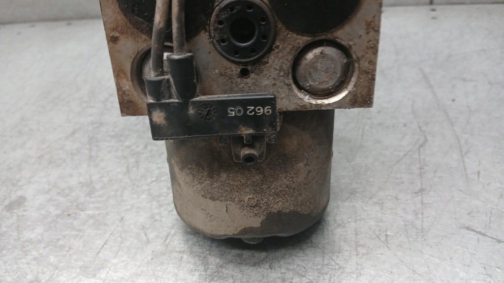 насос ABS mitsubishi Space Star I 1.3b 98-02R 0265216599