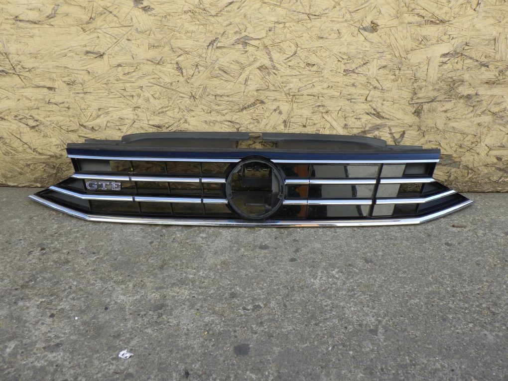 VW PASSAT B8 GTE LIFT 2019- Grille