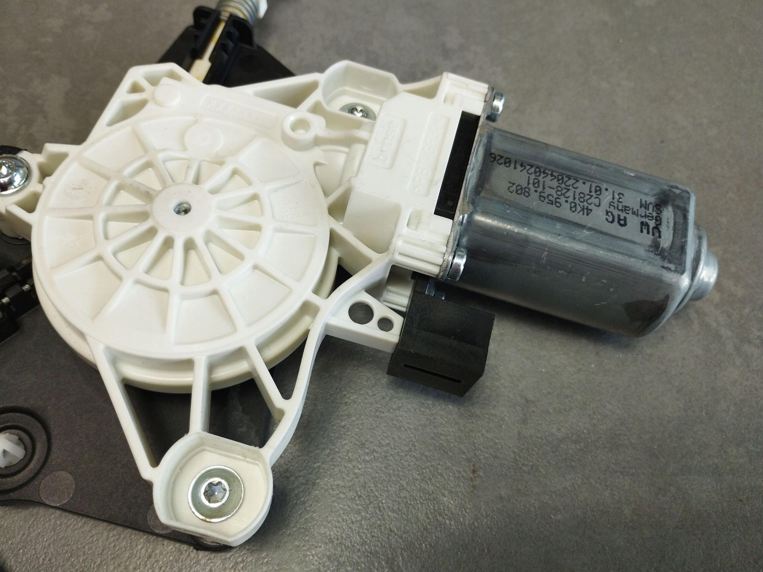 Audi A6 Allroad C8 2022 mechanism windows right front 4K0837462