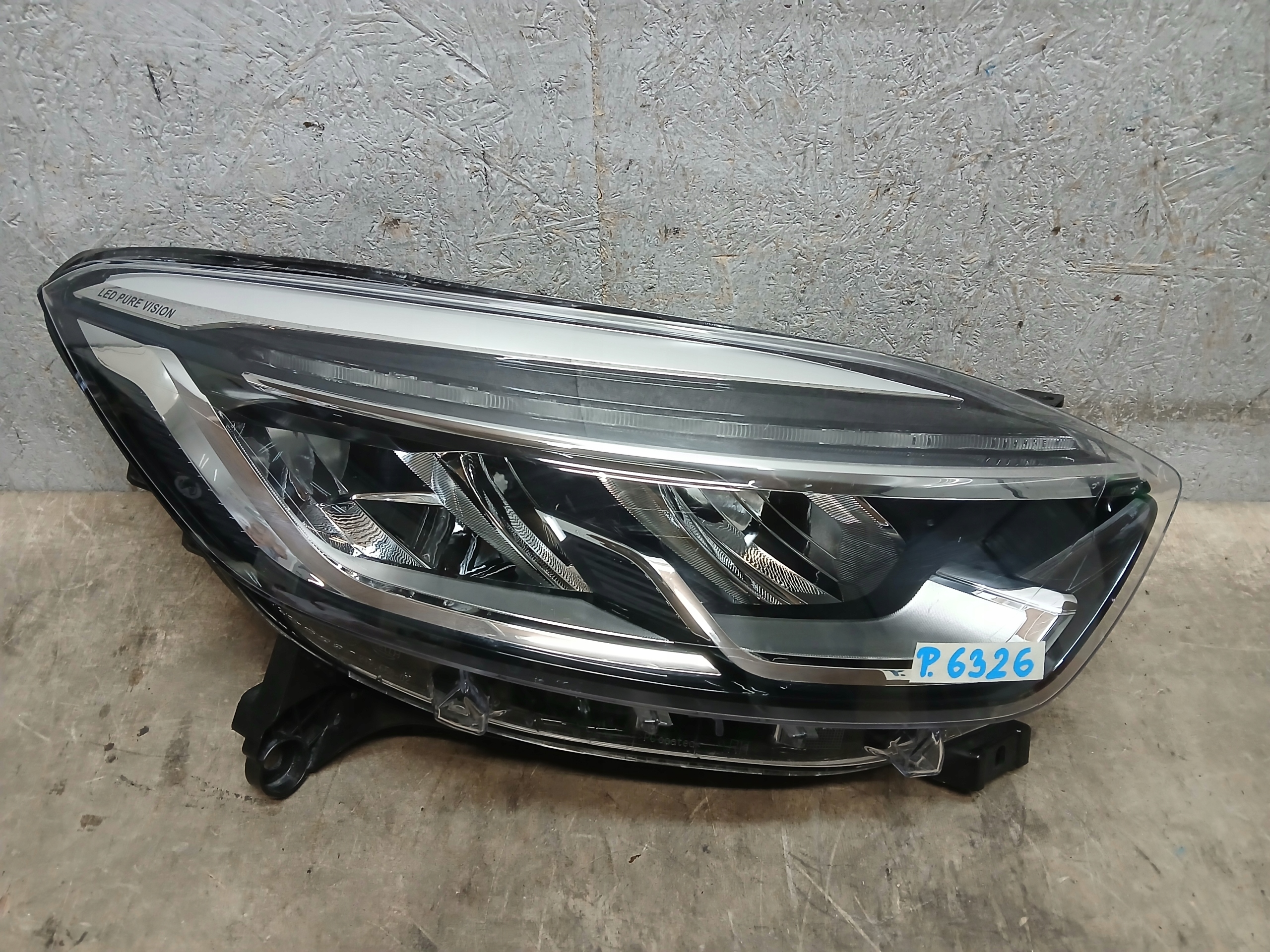light front right RENAULT CAPTUR and 1 LIFT FULL LED 260107244R