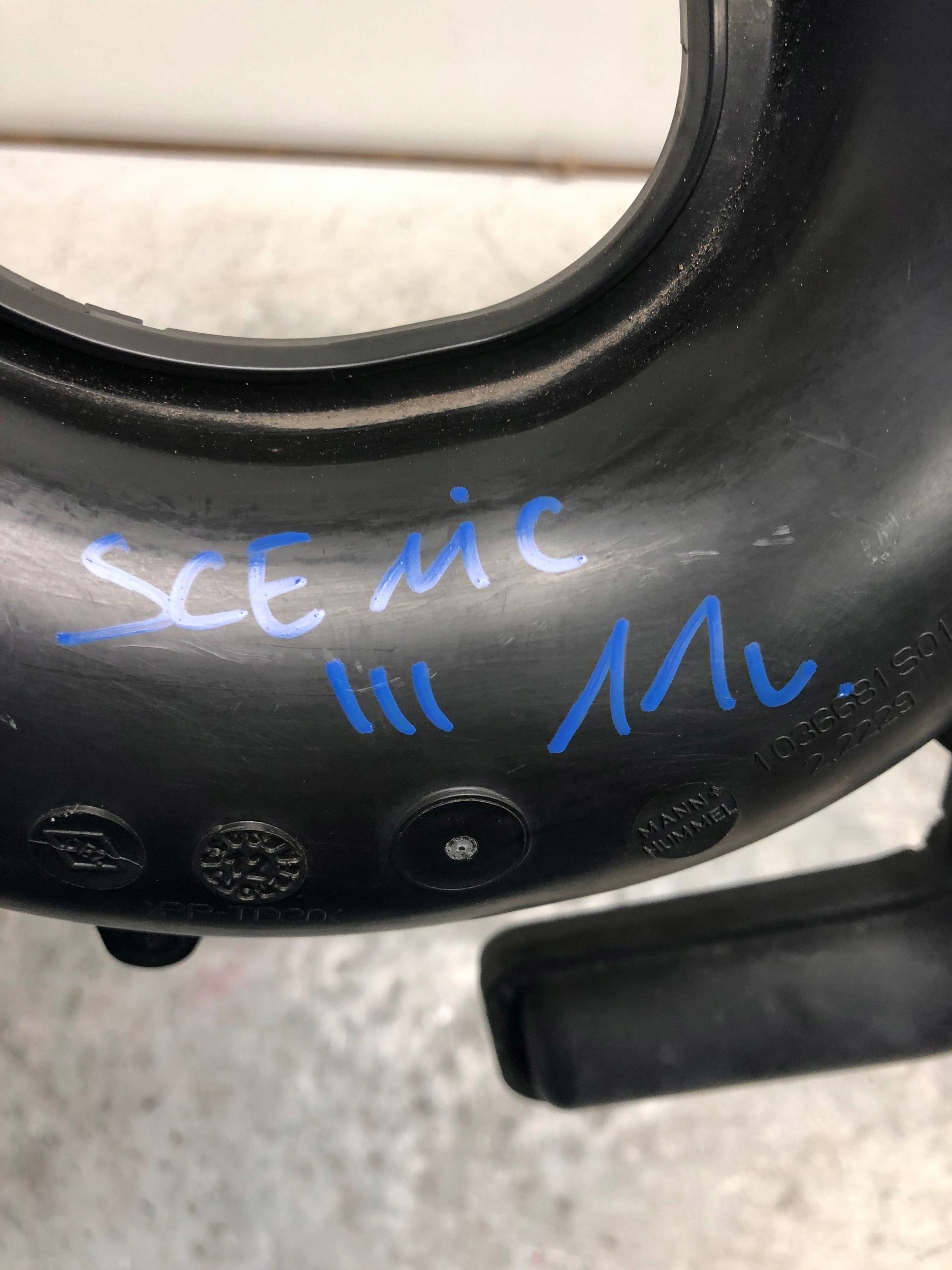 pipe air hose RENAULT SCENIC III 8200923128