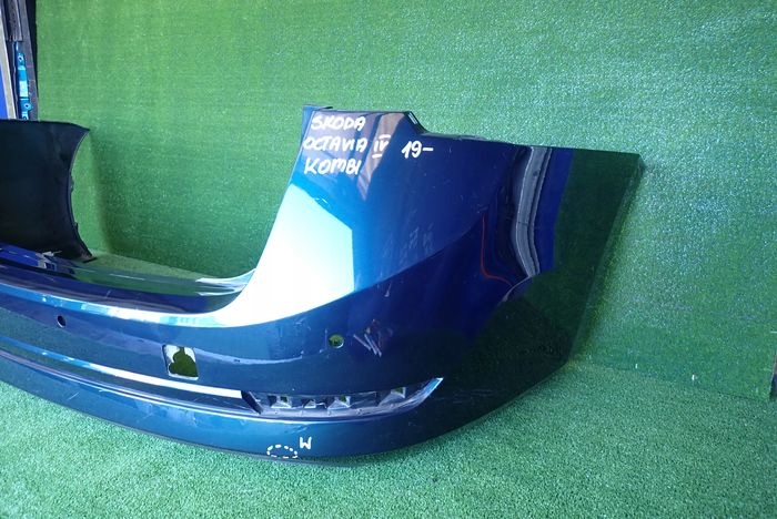 SKODA OCTAVIA IV KOMBI bumper rear rear part