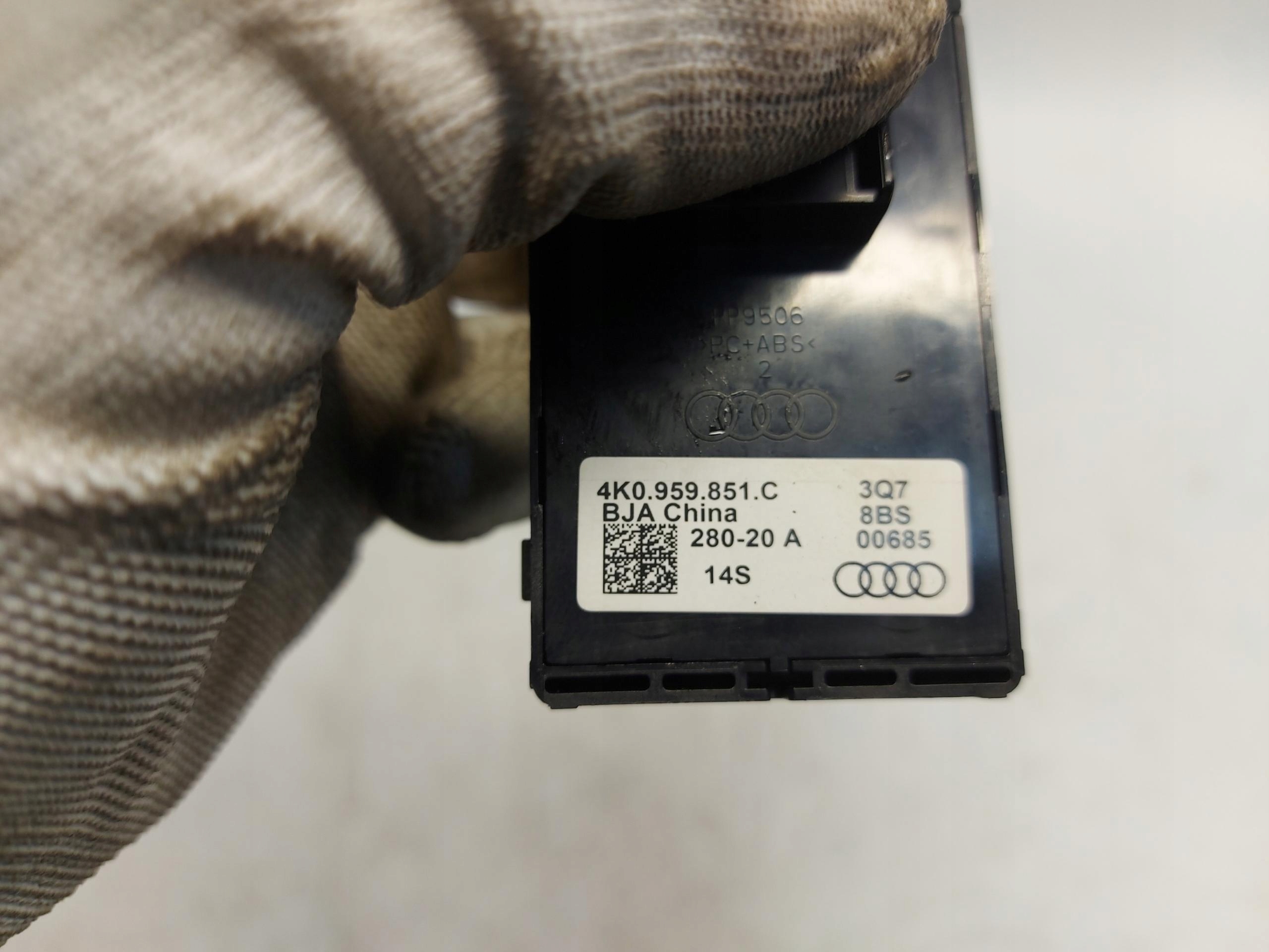 Audi A7 II 4K8 4M0 TFSI button switch windows 4K0959851C