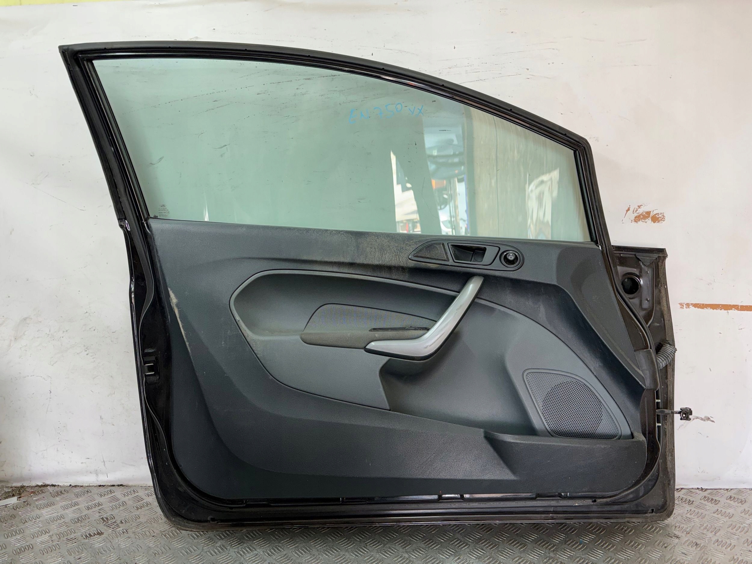 door left FORD FIESTA MK7 3D 09