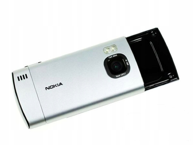 NOWA NOKIA 6700s KOMPLET GRATISY Marka telefonu Nokia