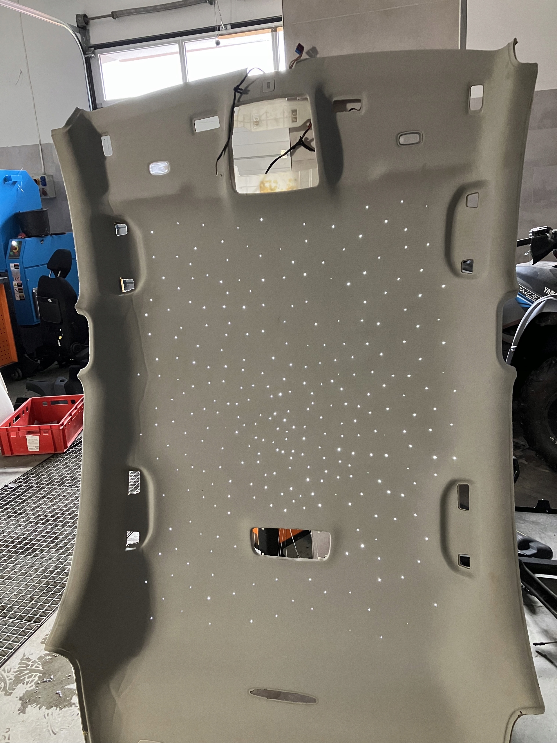 СТЕЛЯ СТЕЛЯ A КЛАС W176 РЕСТАЙЛІНГ СВІТОВОЛОКНО