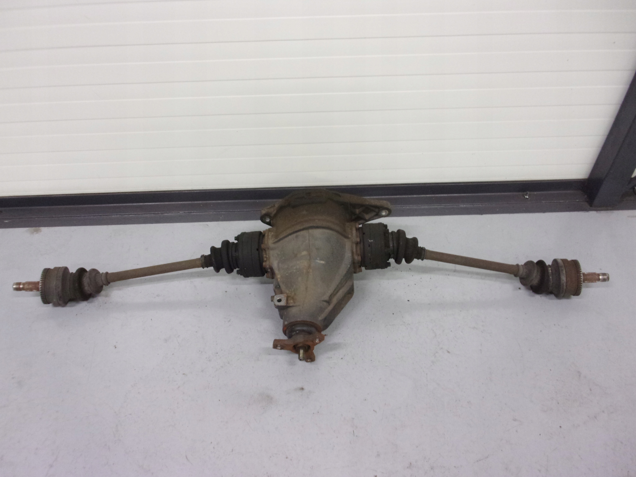 R129 SL 500 задній міст диференціал 2,65 1403510405