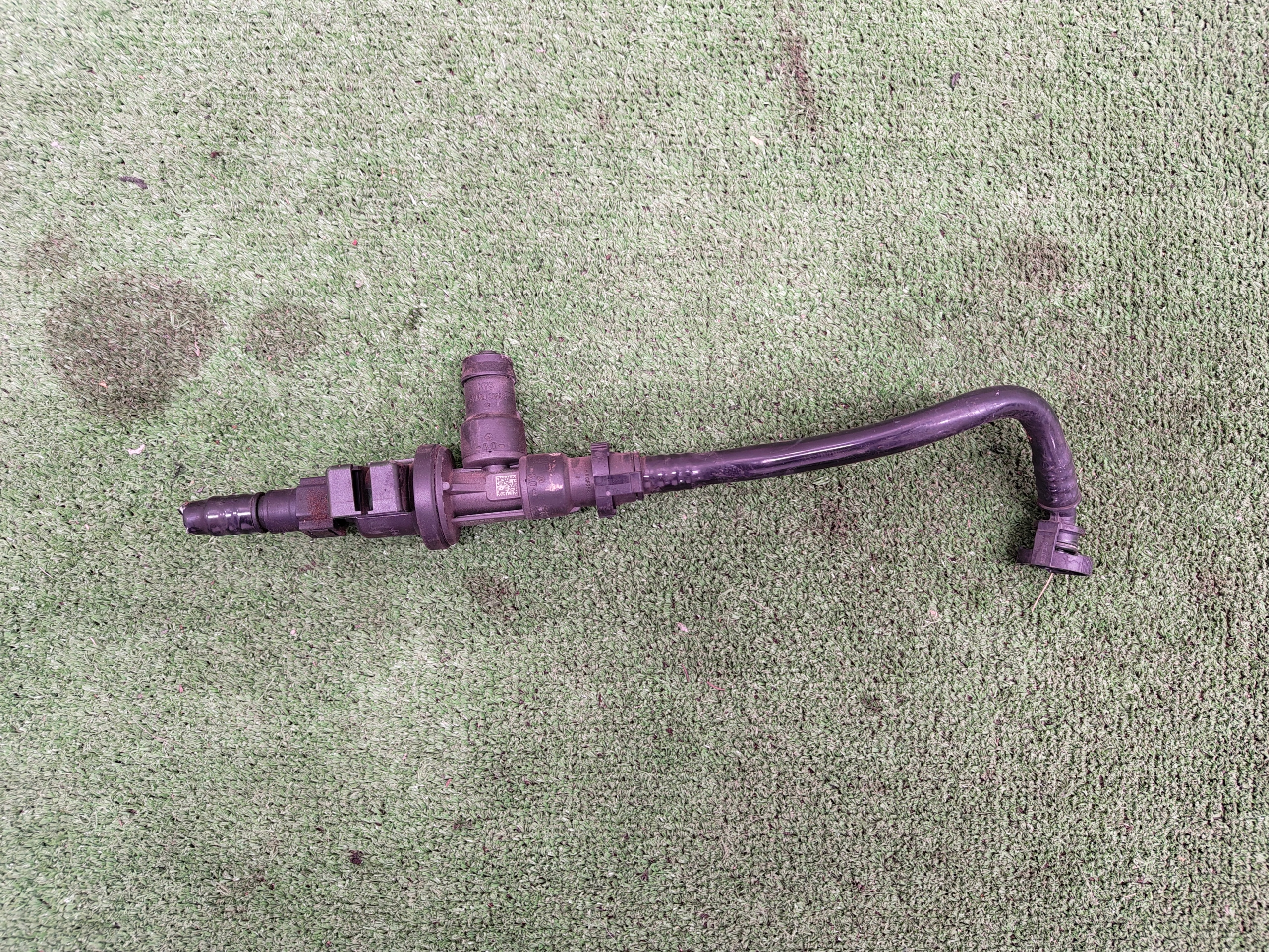 BMW 1 F40 ventil goriva 7614013