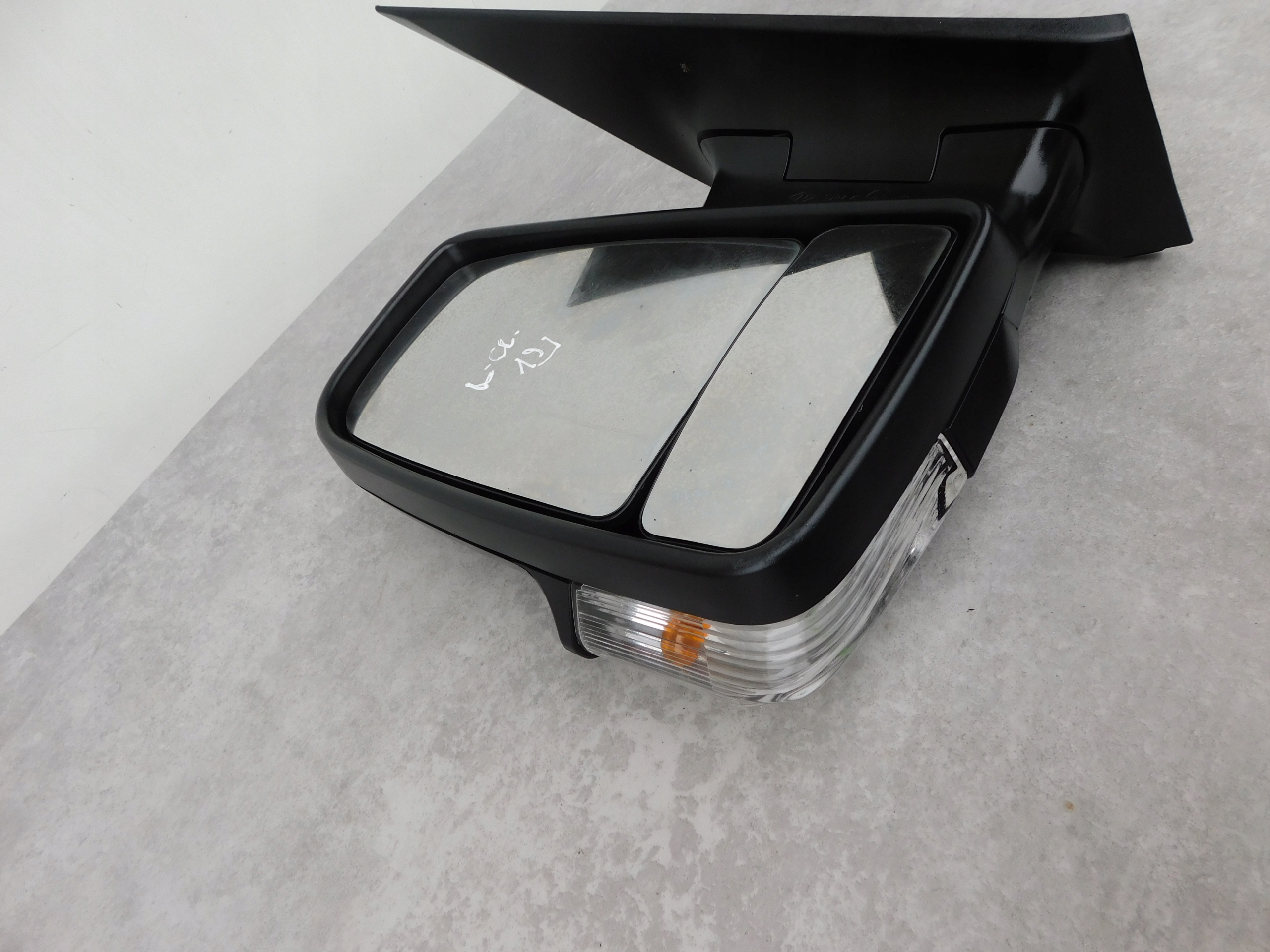 Mercedes Sprinter 906 VW CRAFTER mirror left electrics SPRAWNE