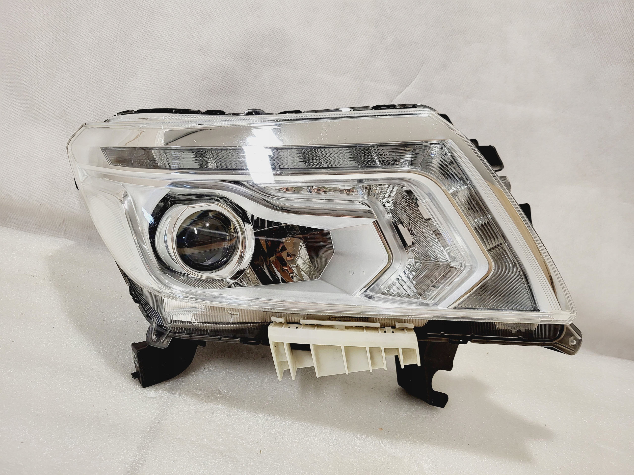 Frontscheinwerfer Nissan Navara D231 NISSANNAV LED Rechts Scheinwerfer Headlight - Thumbnail 1