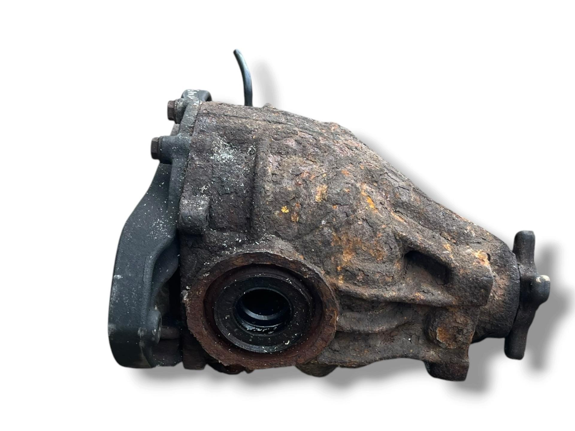 rear differential diff Mercedes-Benz Vito W639 2007 A6393501814
