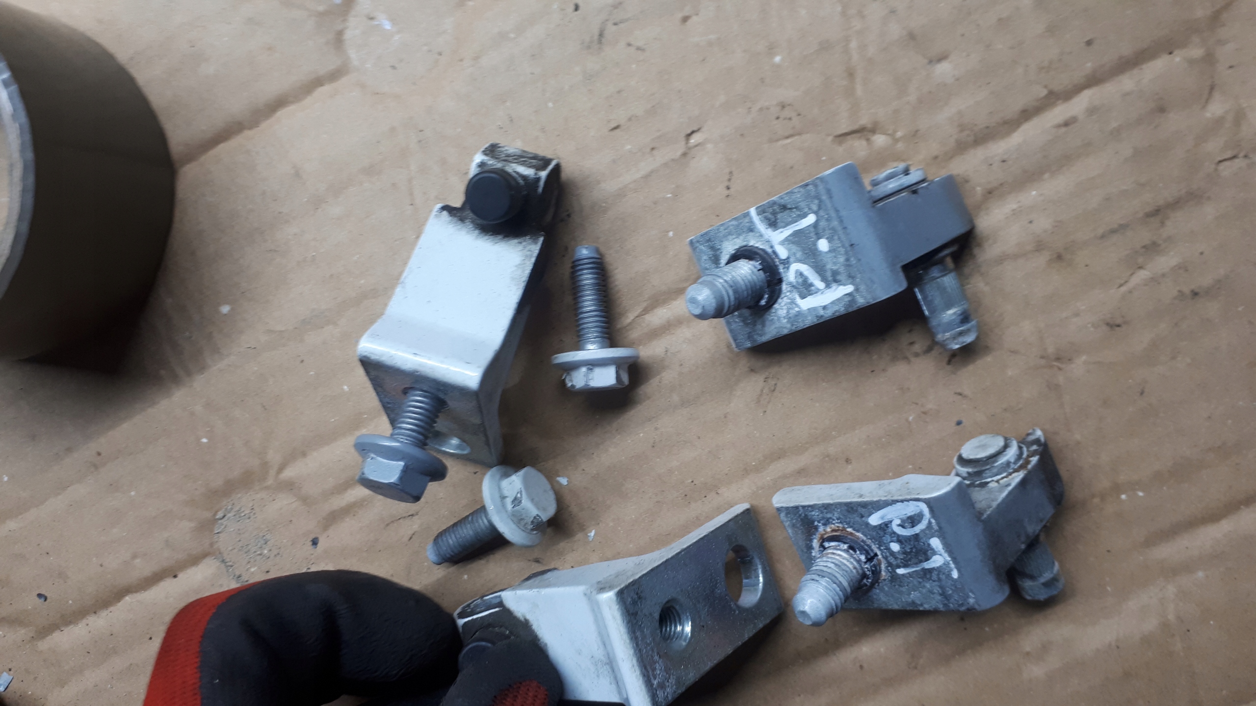 S4 B8 LIFT A4 hinge hinges door right rear part LS9R