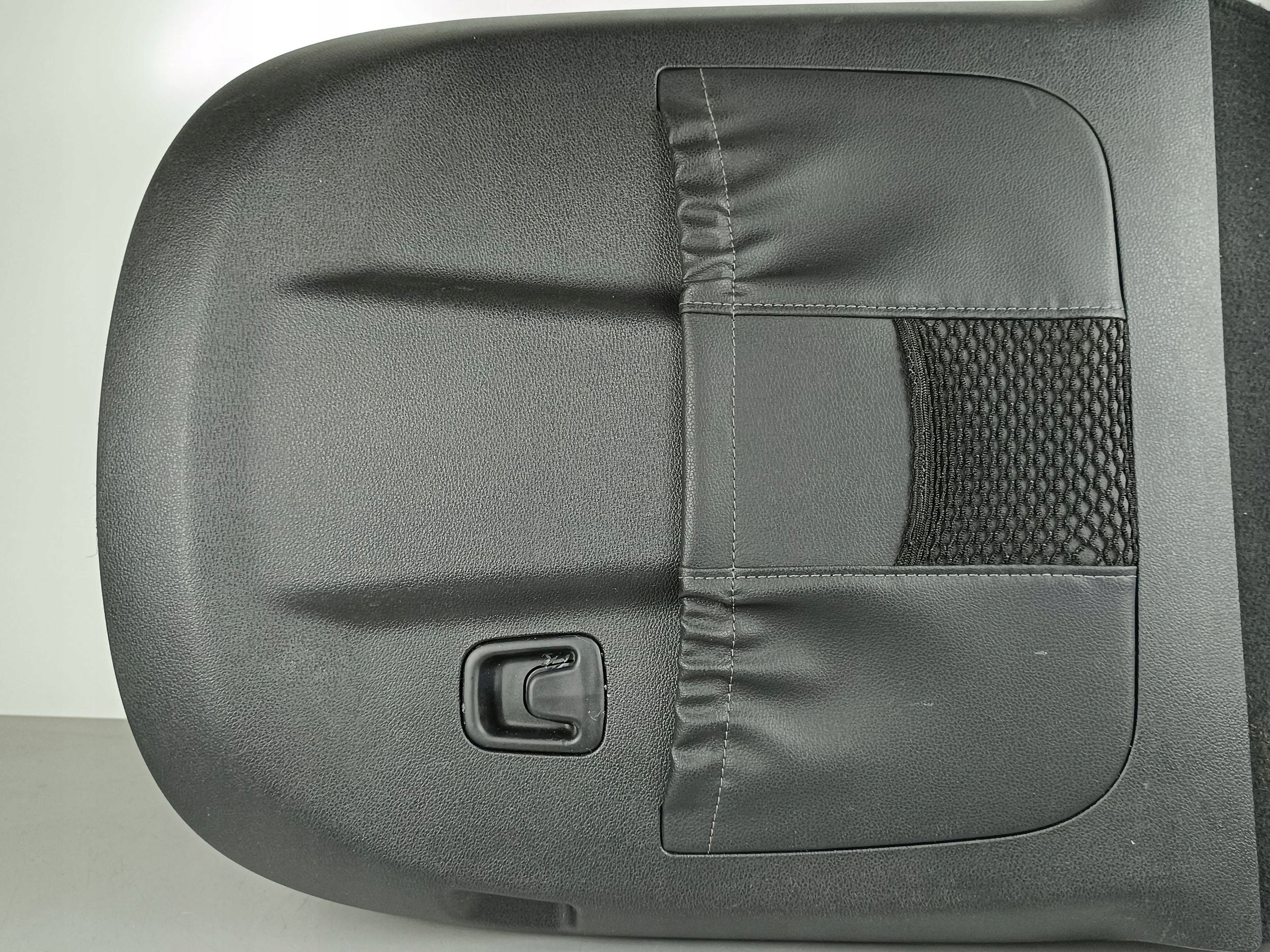 2022 kia TELLURIDE пластик кресло 3766606