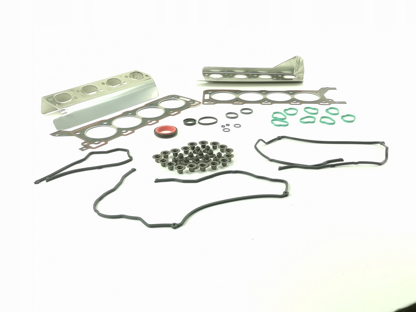 ZESTAW USZCZELEK GÓRY SILNIKA JAGUAR XJ8 XK8 XKR OE Producent części Jaguar OE