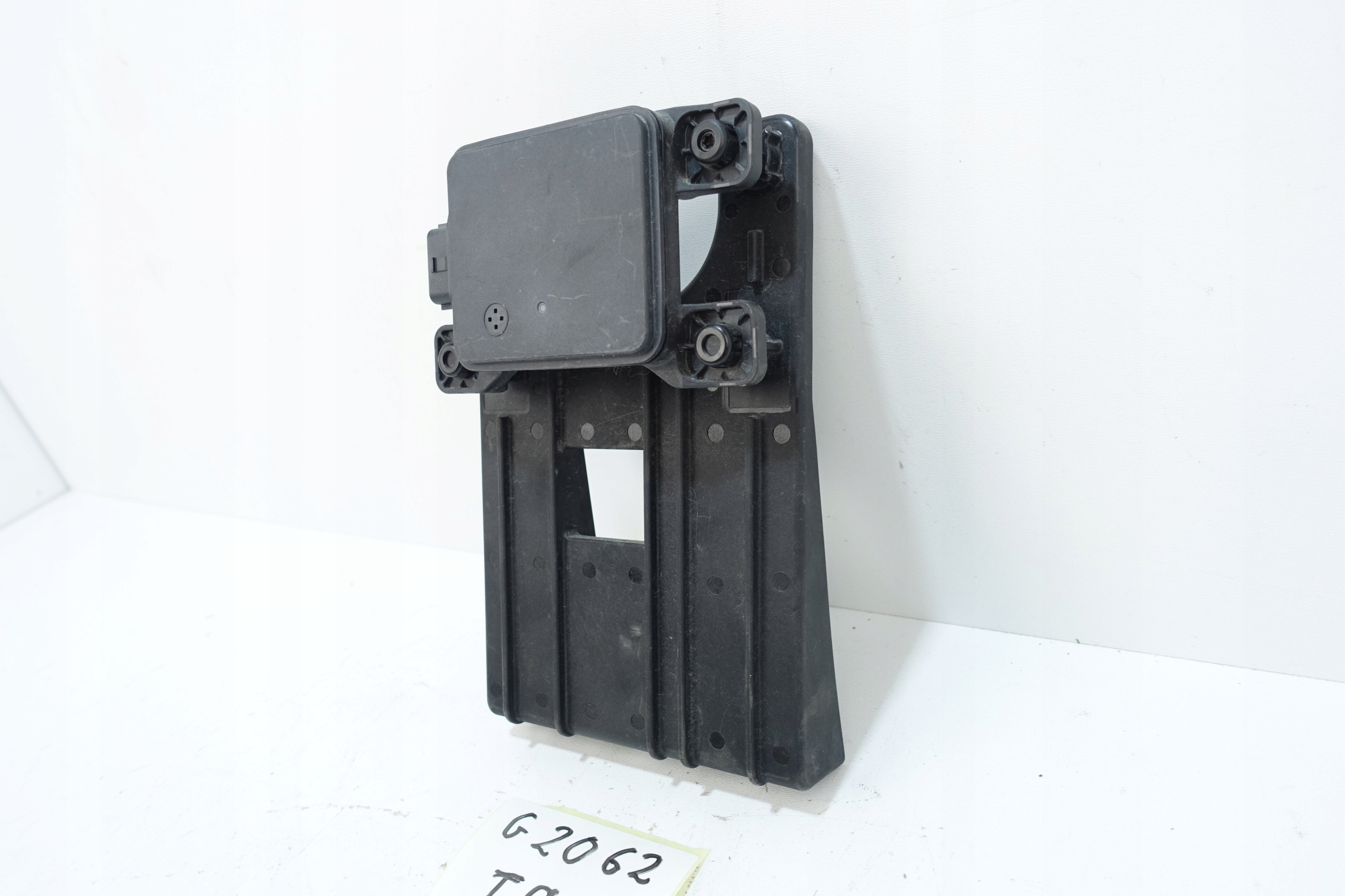 HYUNDAI IONIQ V 2021- module STERWONIK RADAR ACC front 99110-G1000