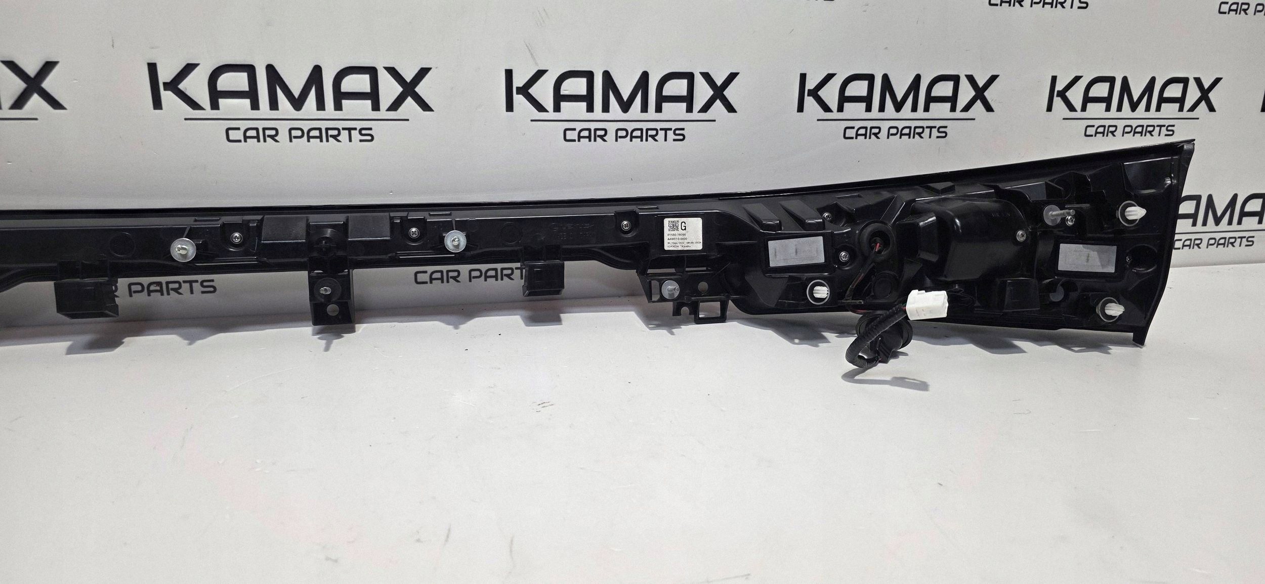 light cap LED rear part LEXUS NX II 21- original 81580-78090